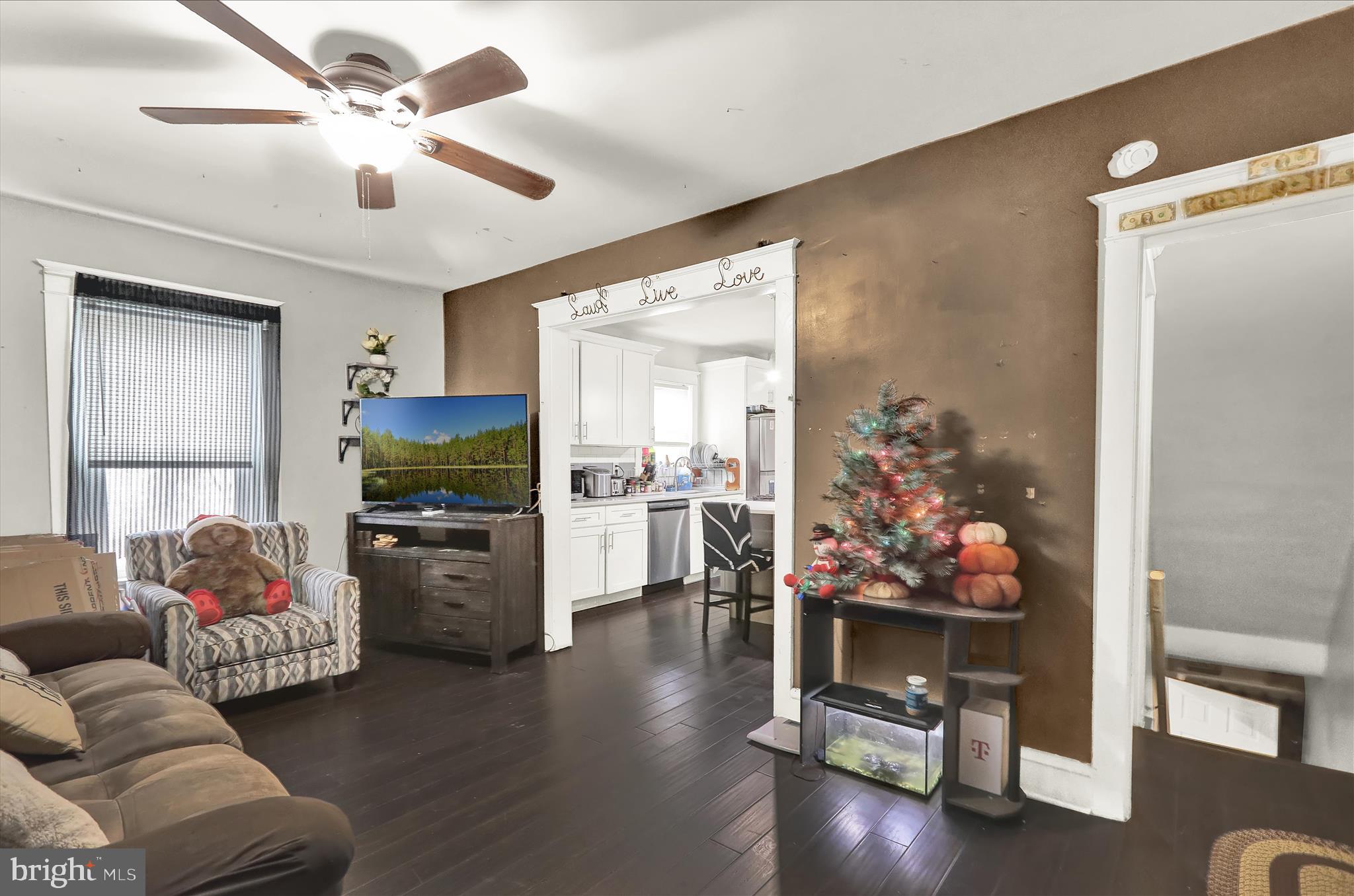 MOHNTON LAWN - Residential