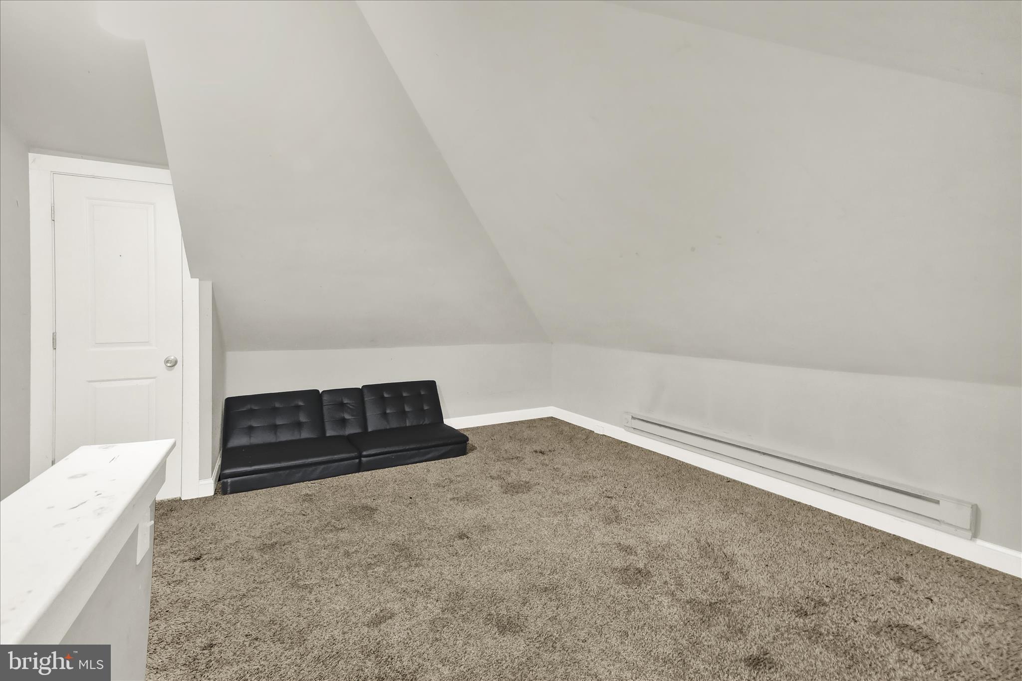 MOHNTON LAWN - Residential