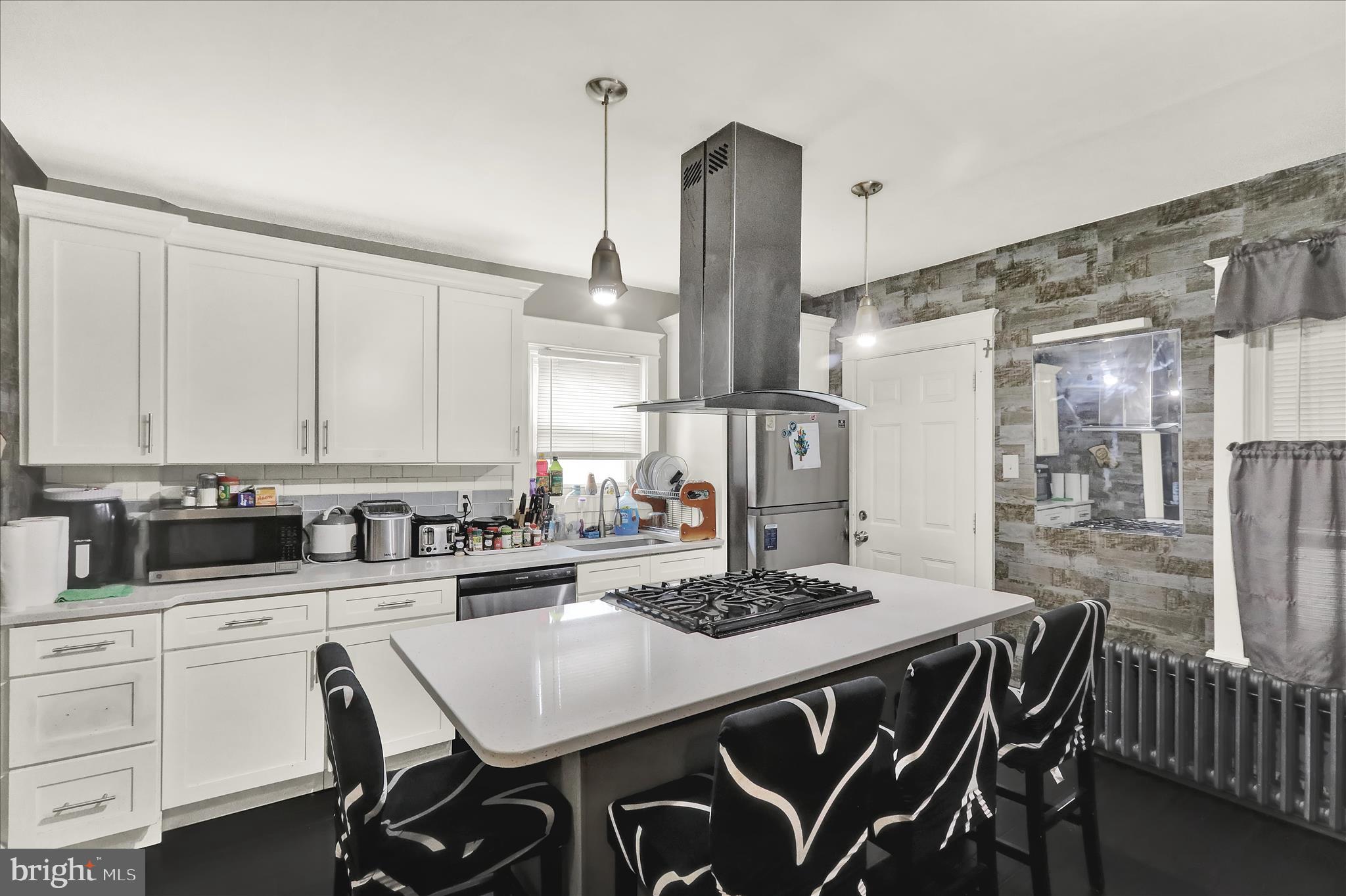 MOHNTON LAWN - Residential