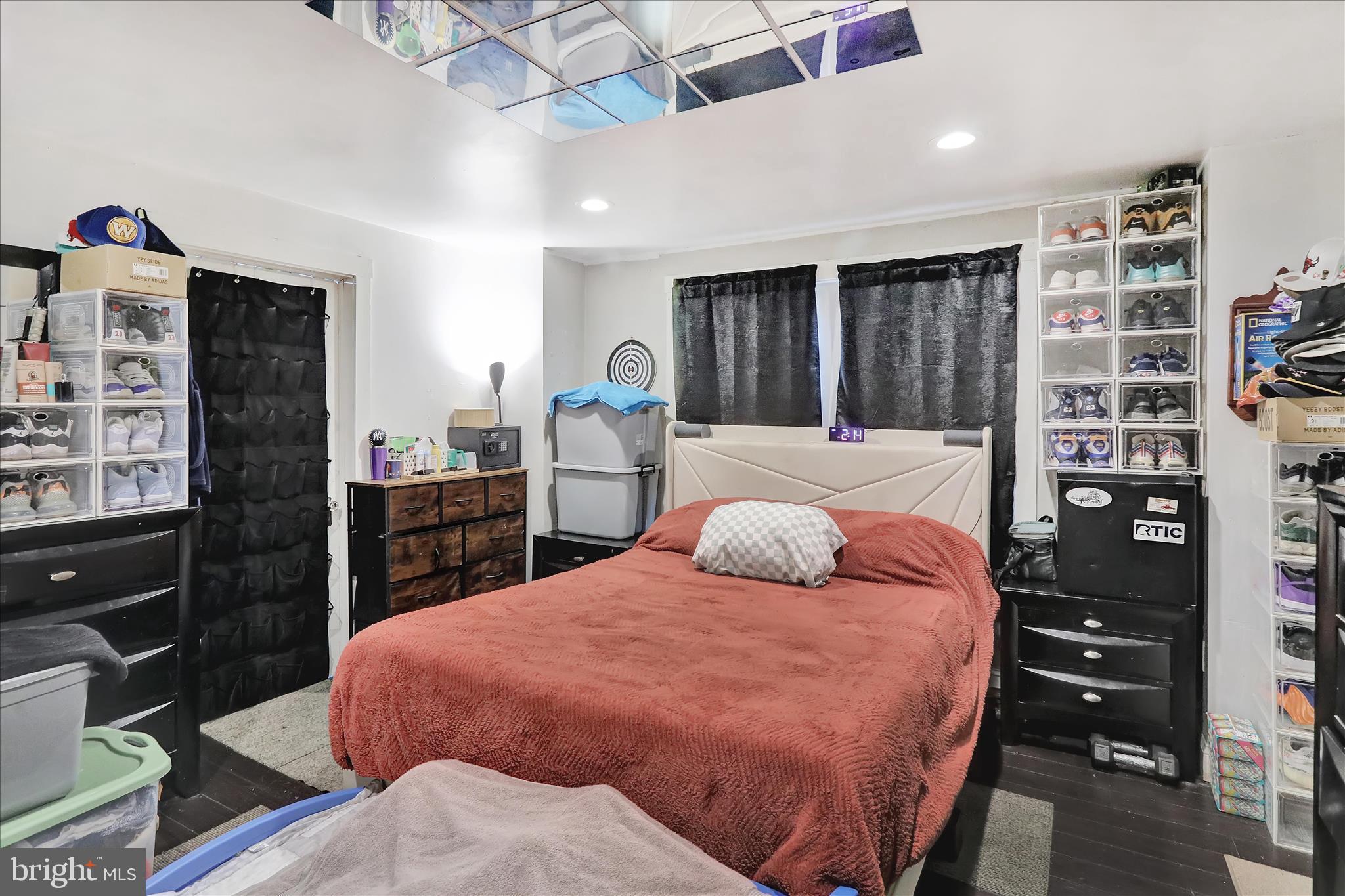 MOHNTON LAWN - Residential