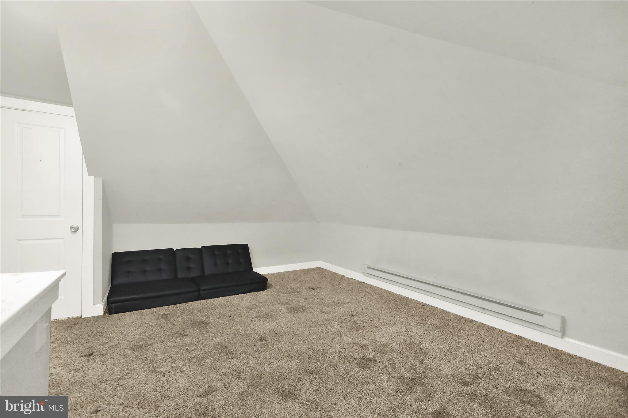 MOHNTON LAWN - Residential