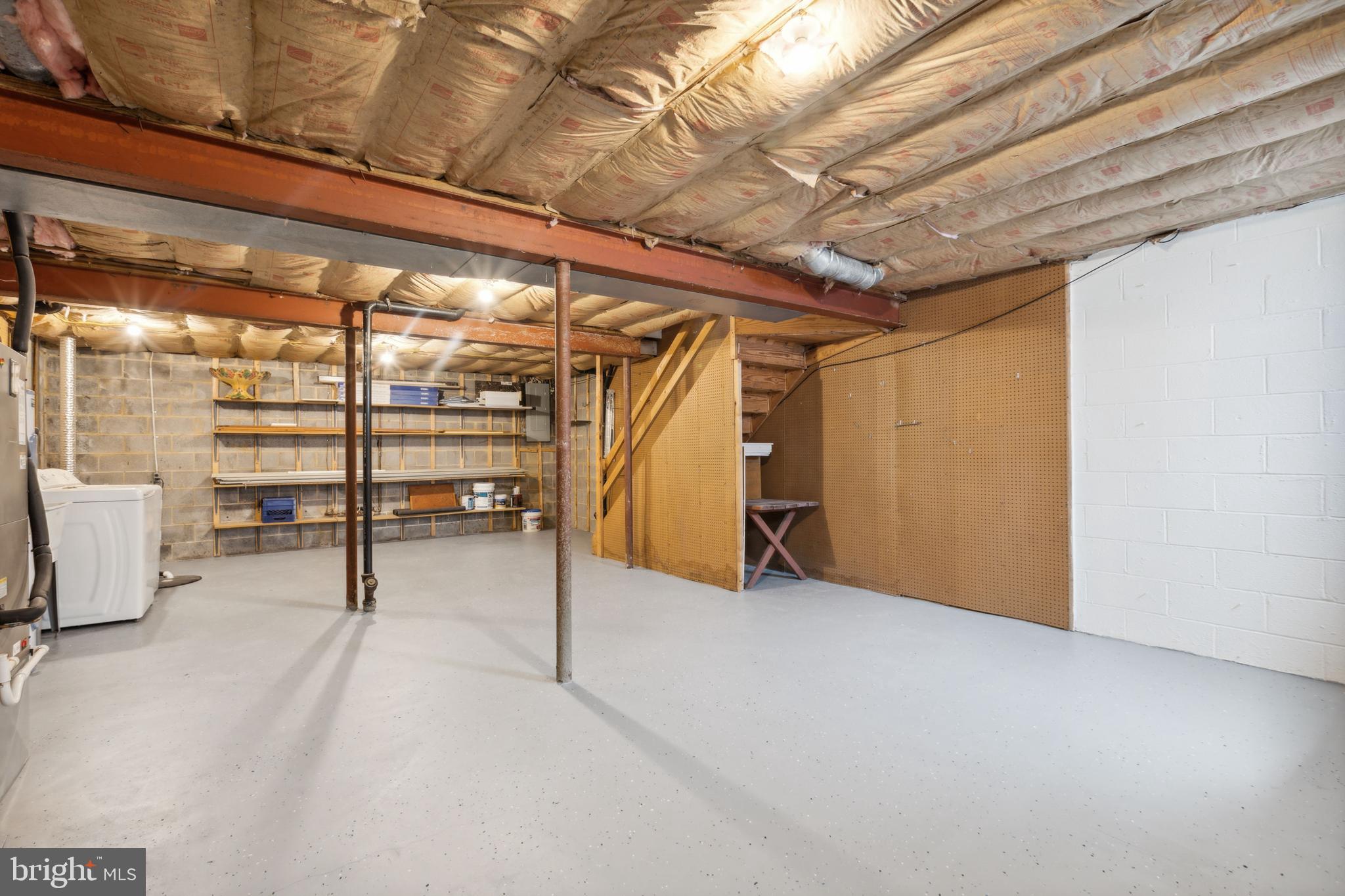 HAWTHORNE SQUARE - Residential