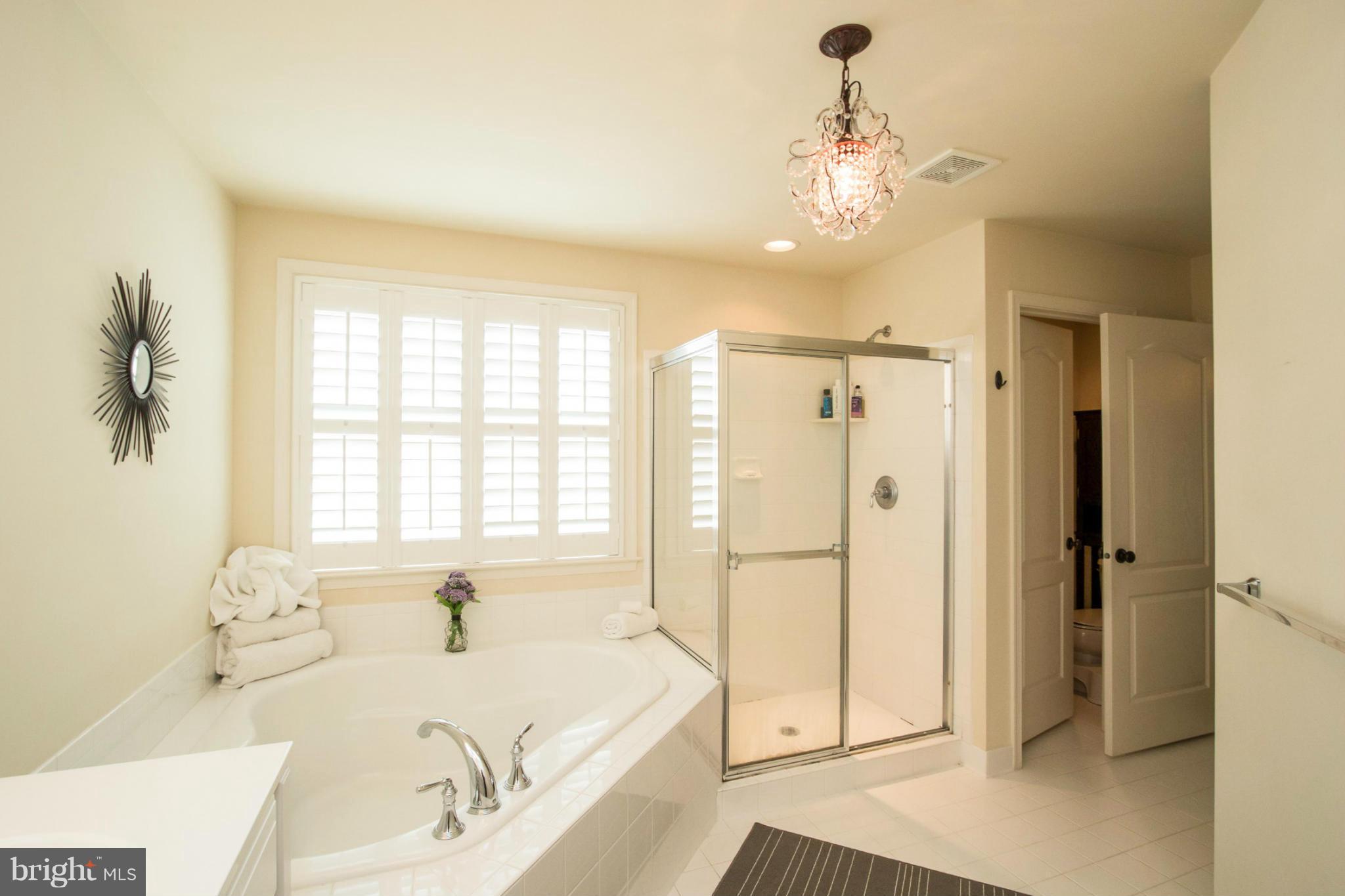 DOMINION VALLEY COUNTRY CLUB - Residential Lease