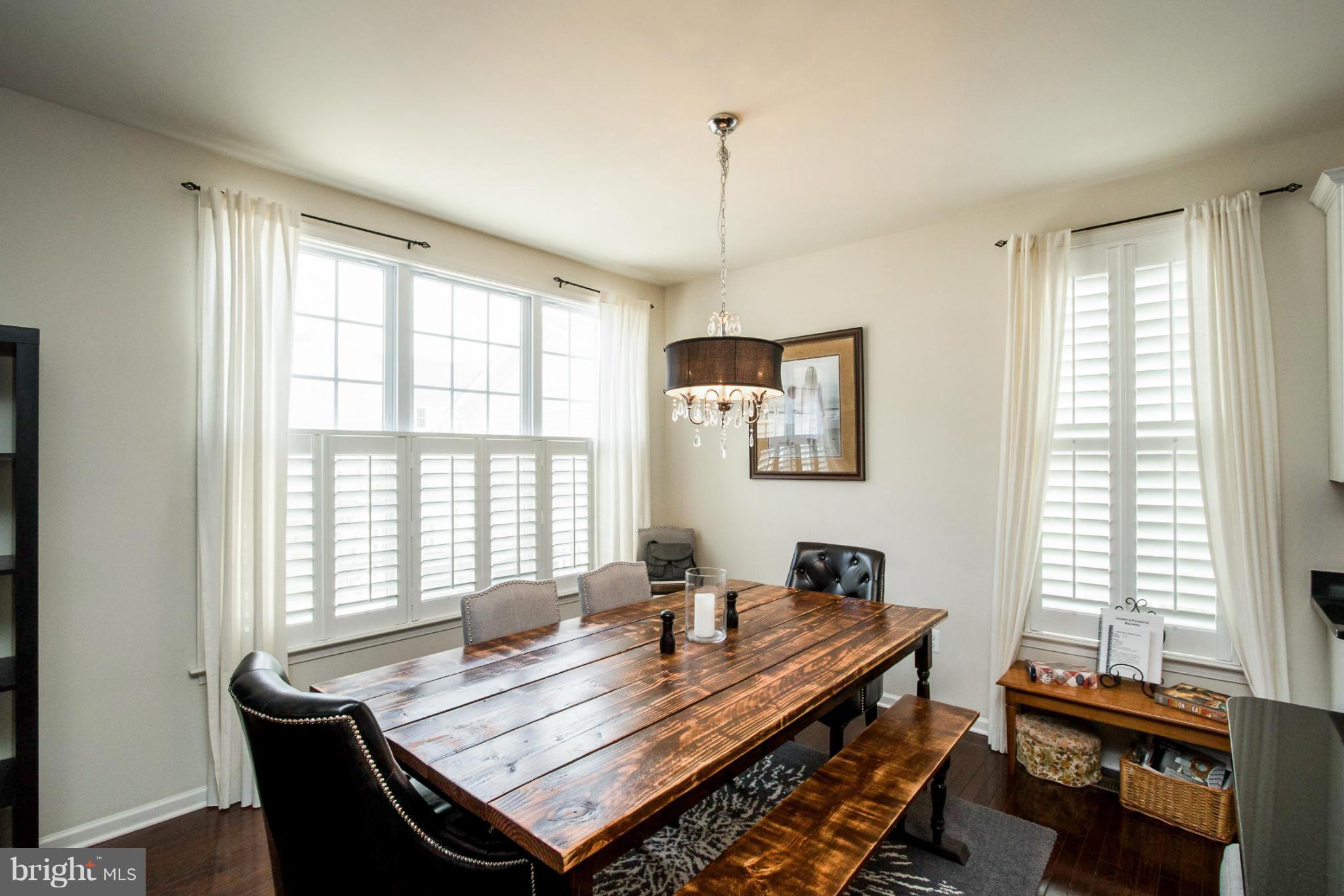 DOMINION VALLEY COUNTRY CLUB - Residential Lease