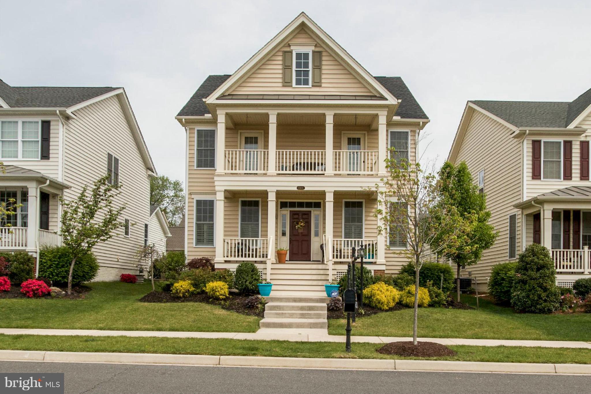 DOMINION VALLEY COUNTRY CLUB - Residential Lease