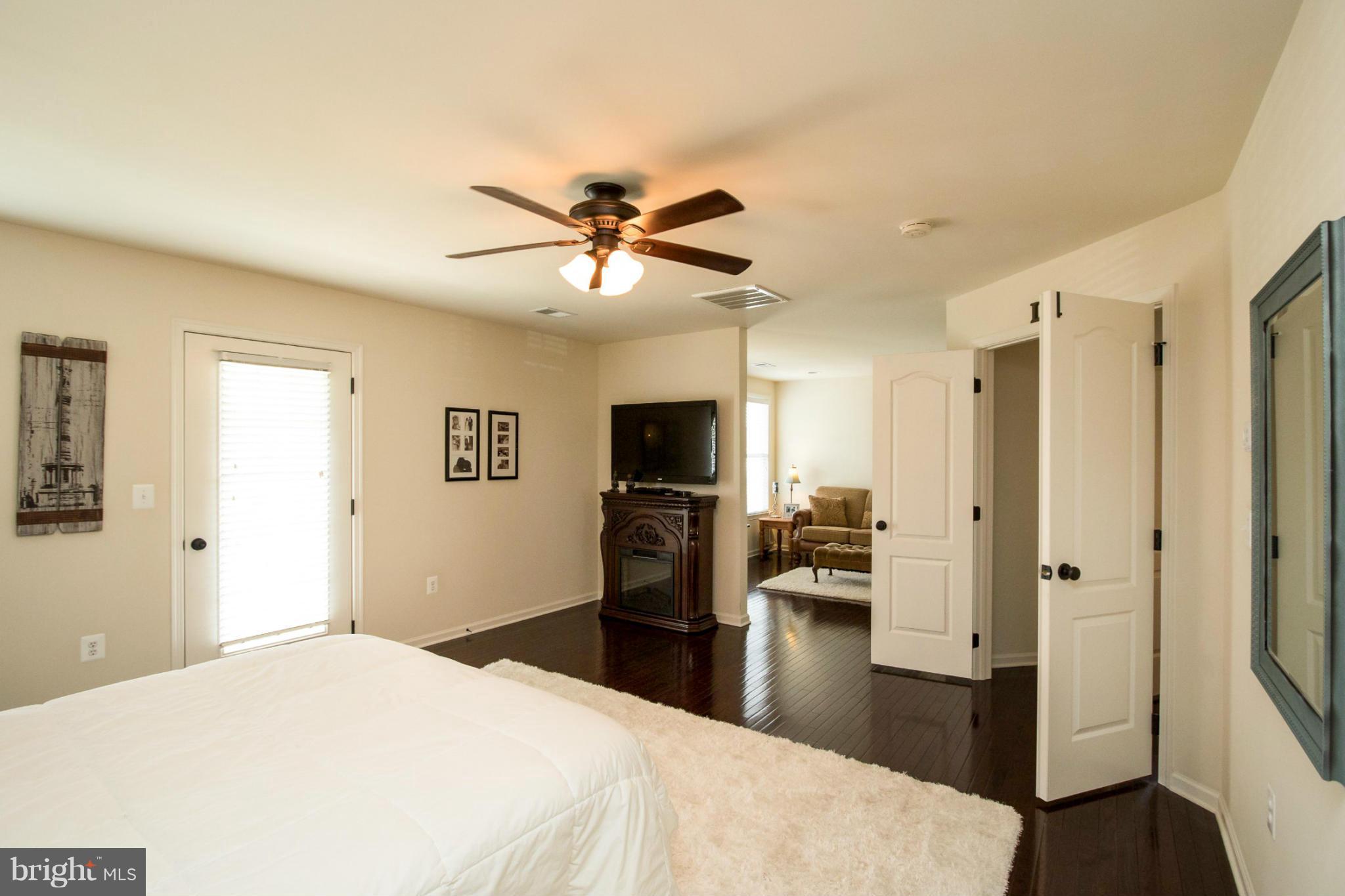 DOMINION VALLEY COUNTRY CLUB - Residential Lease