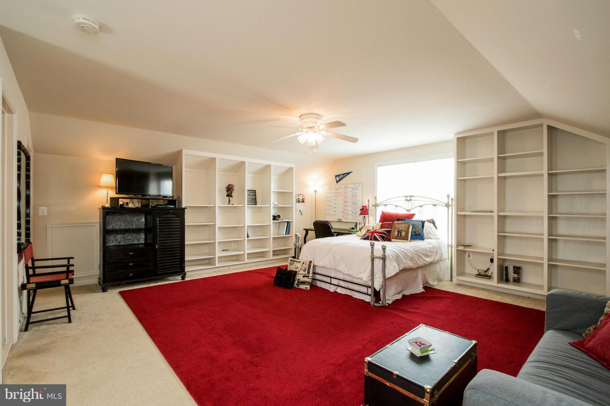 DOMINION VALLEY COUNTRY CLUB - Residential Lease