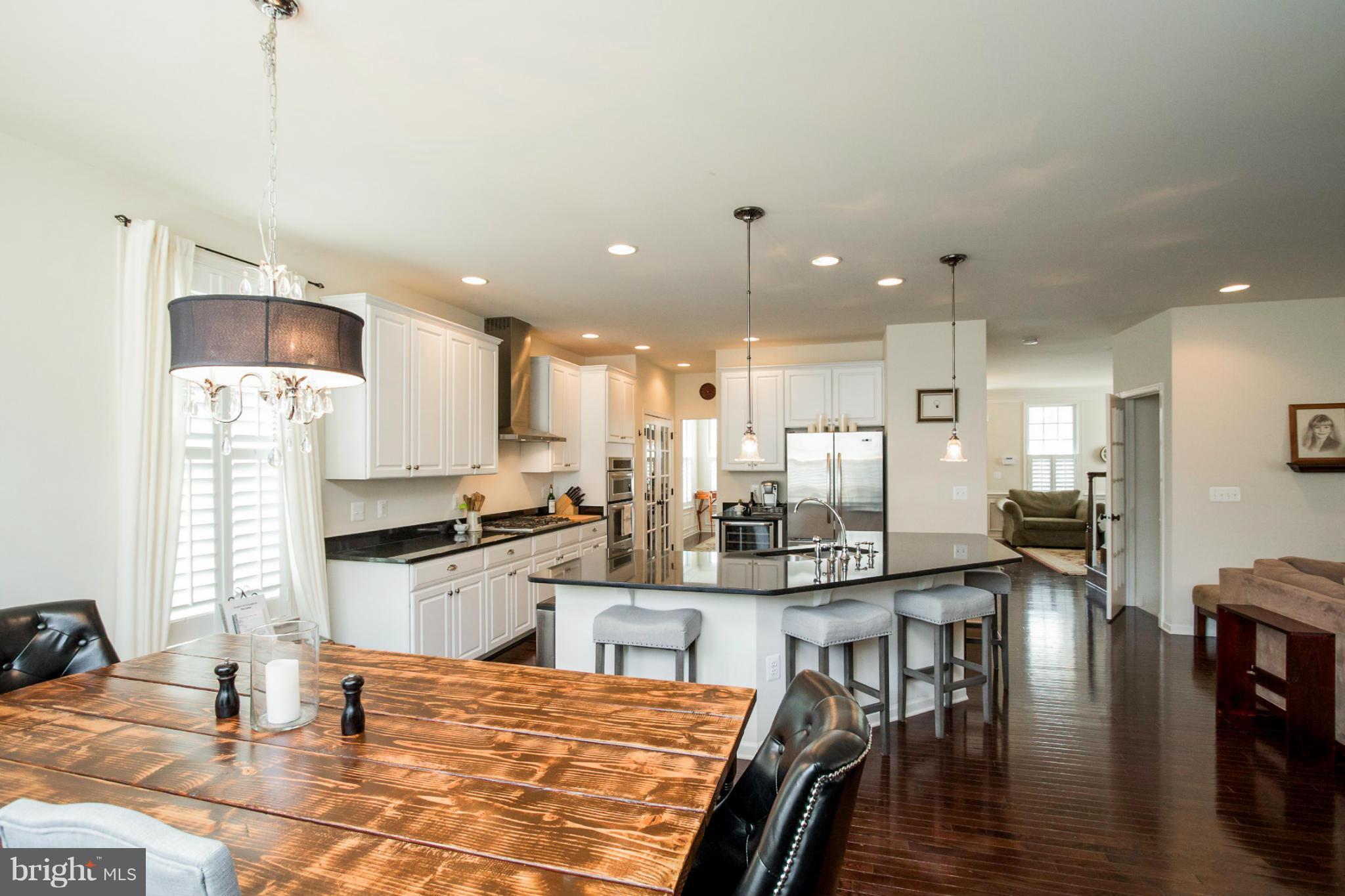 DOMINION VALLEY COUNTRY CLUB - Residential Lease