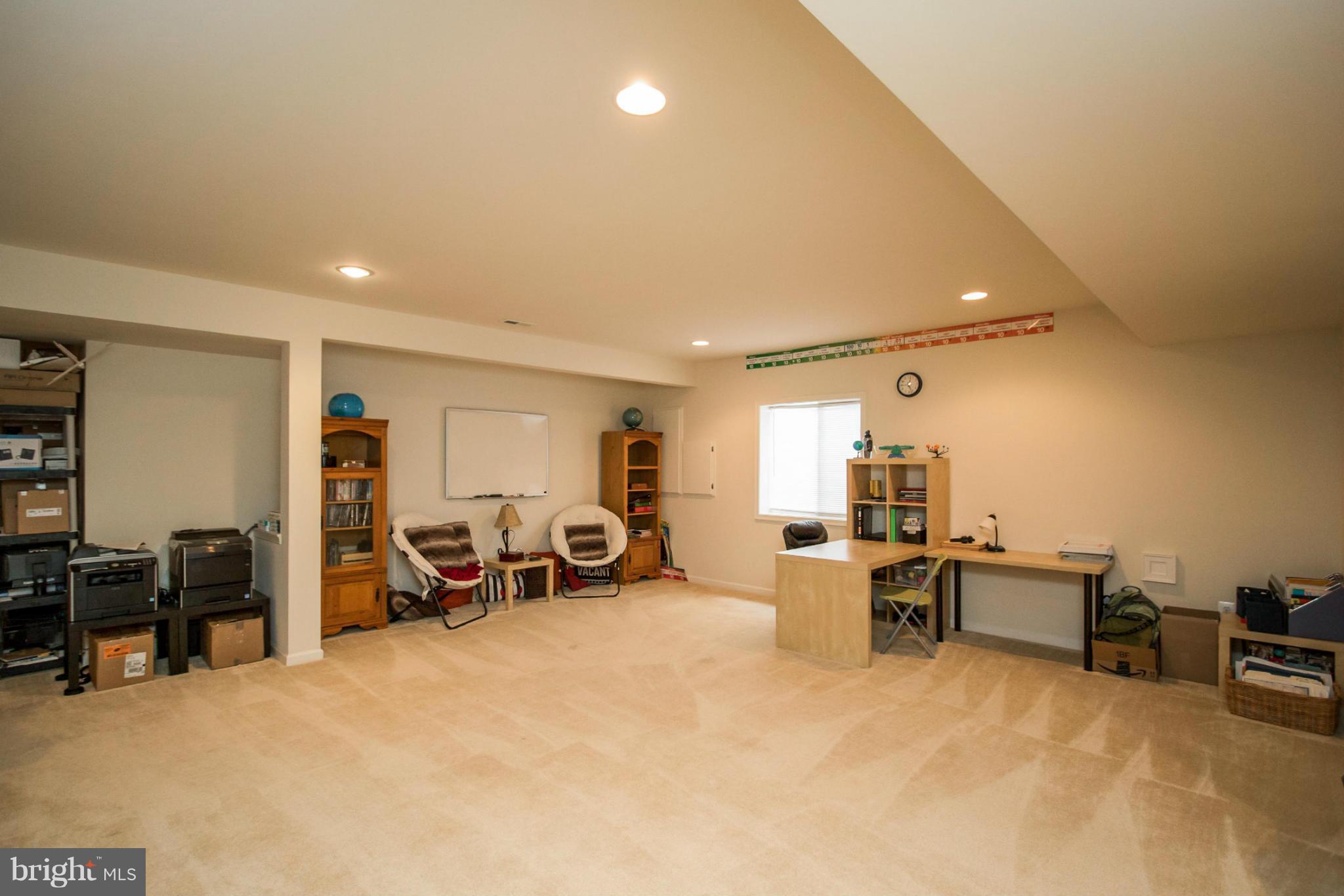 DOMINION VALLEY COUNTRY CLUB - Residential Lease