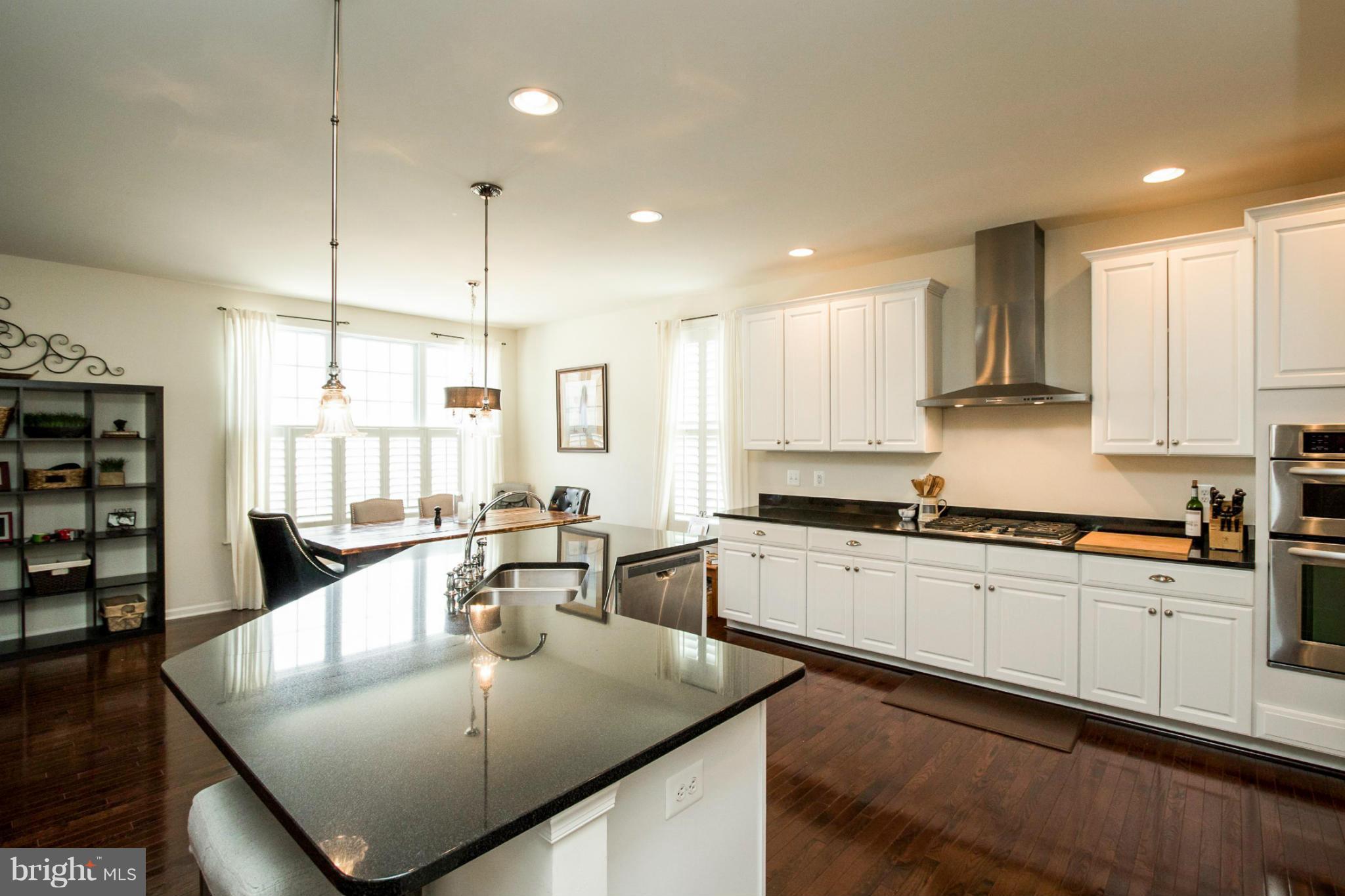 DOMINION VALLEY COUNTRY CLUB - Residential Lease