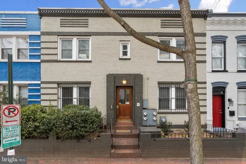 612 14th Place NE Unit 2, Washington, DC 20002 - MLS#: DCDC2185824