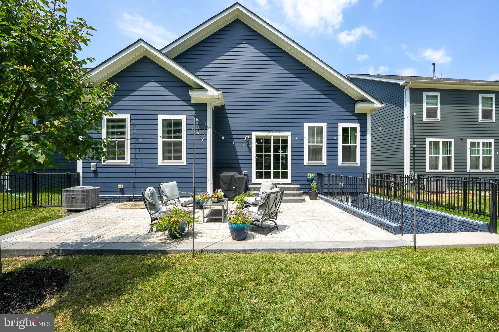 POTOMAC SHORES - Residential