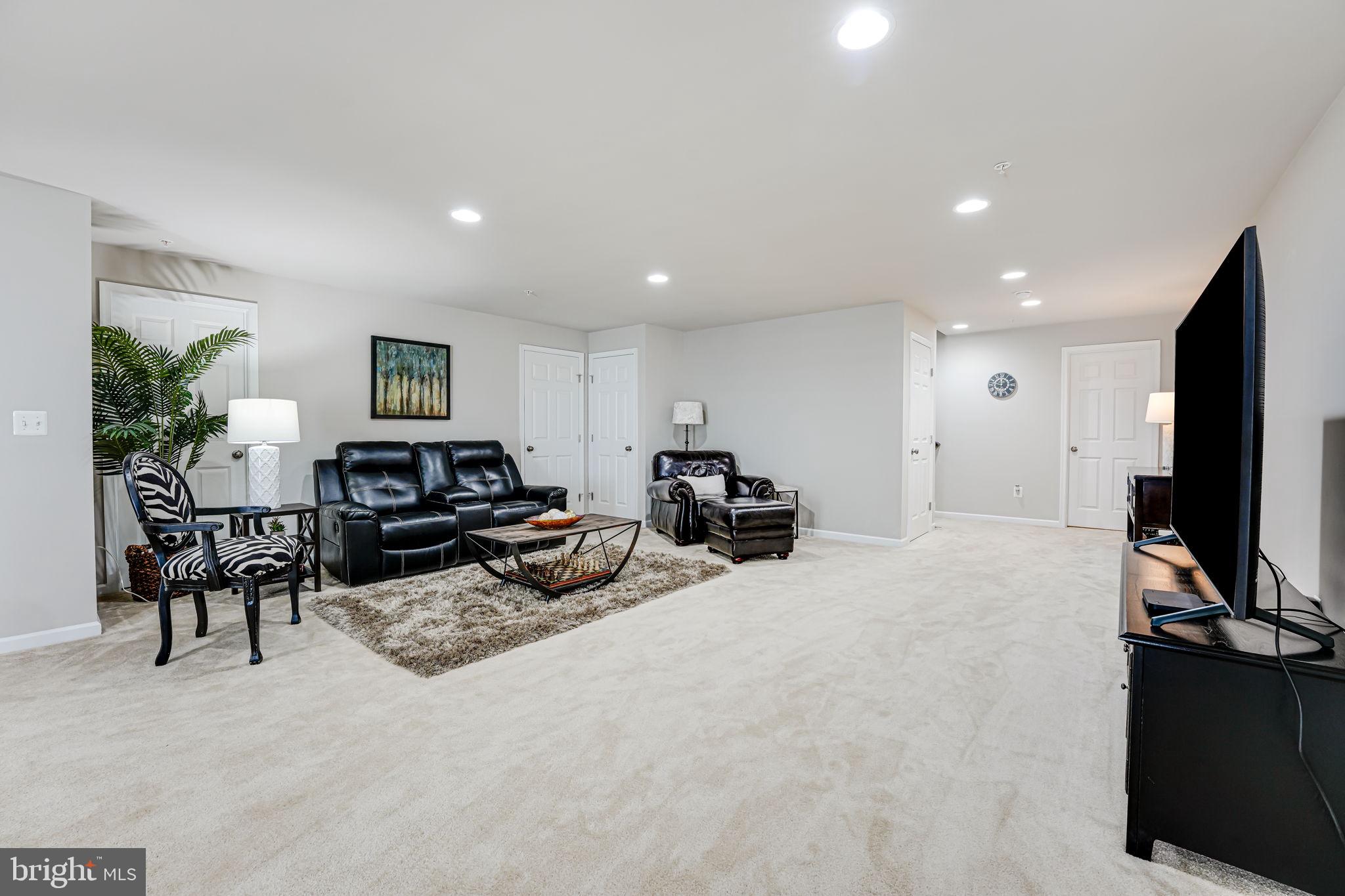 POTOMAC SHORES - Residential