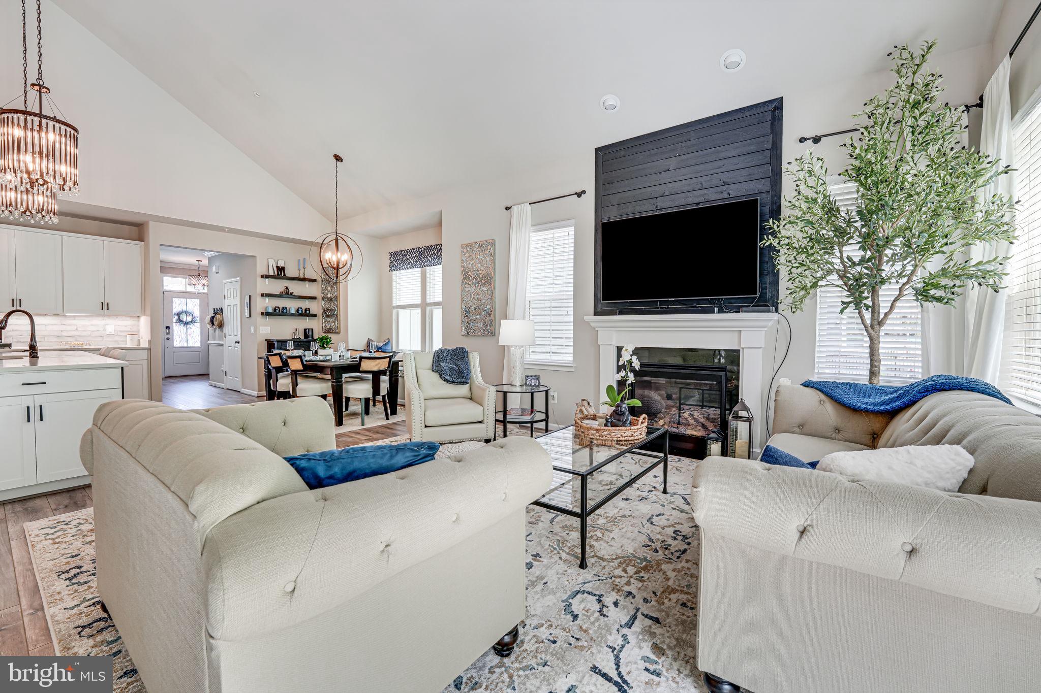 POTOMAC SHORES - Residential