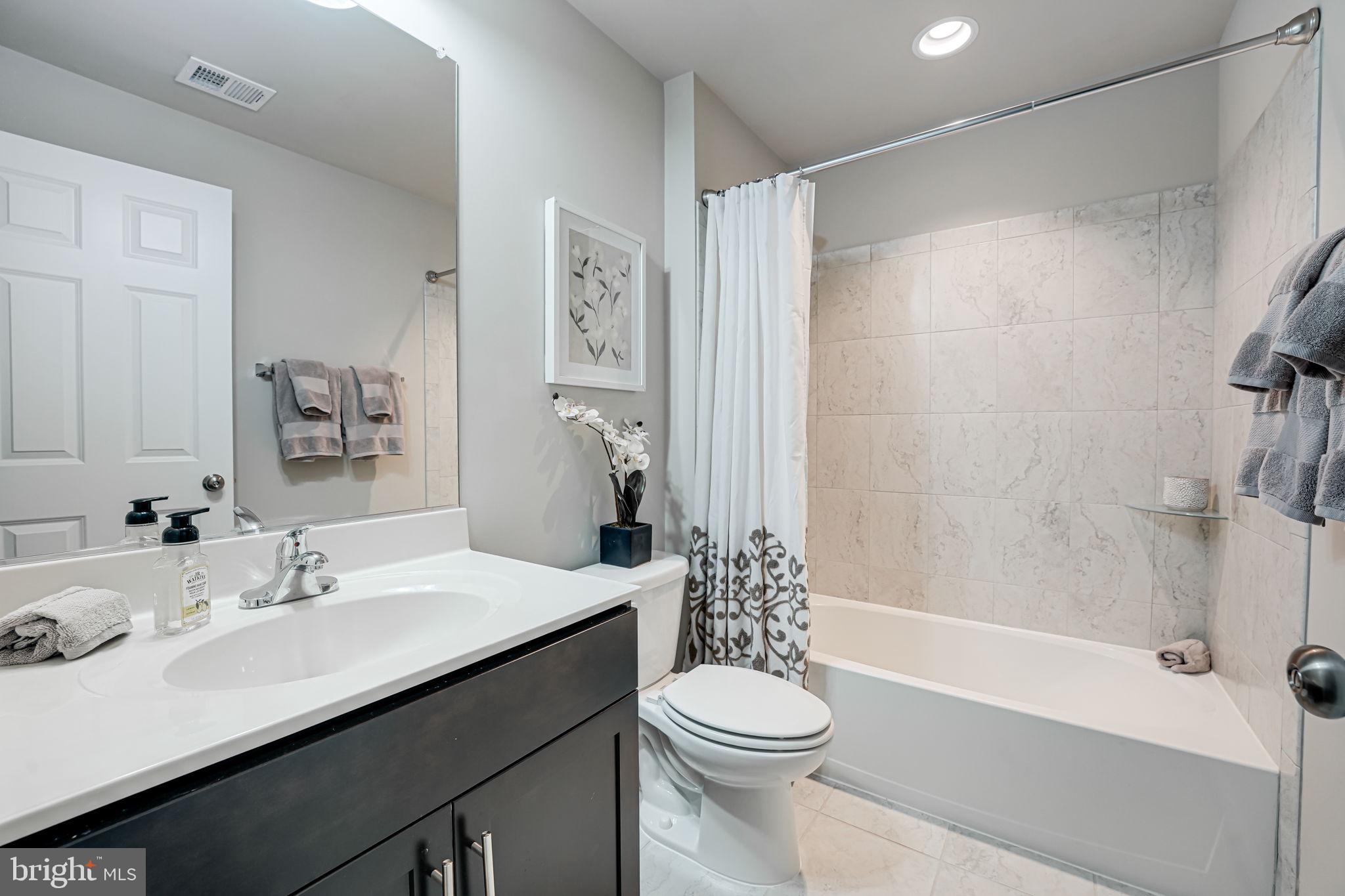 POTOMAC SHORES - Residential