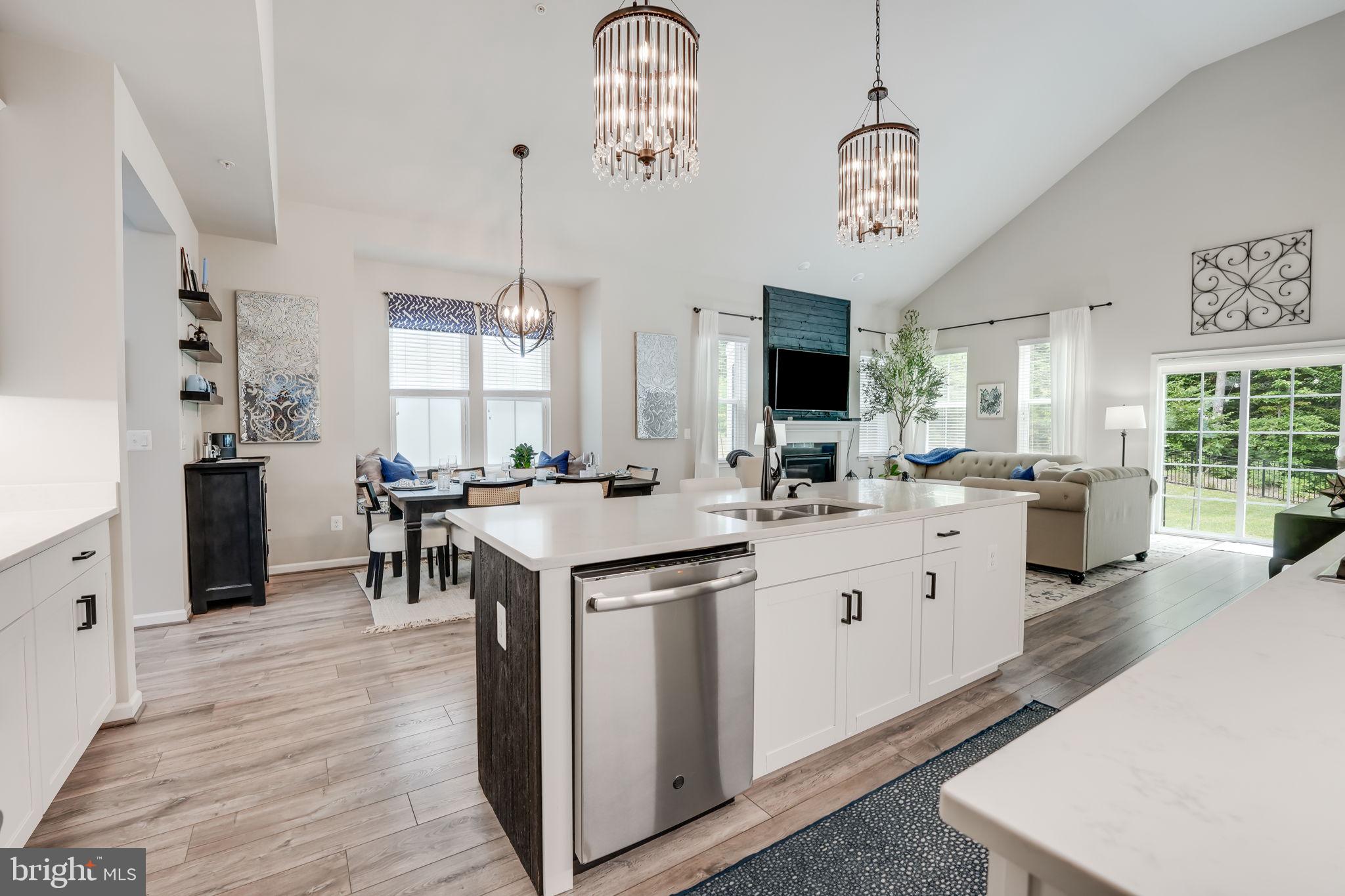 POTOMAC SHORES - Residential