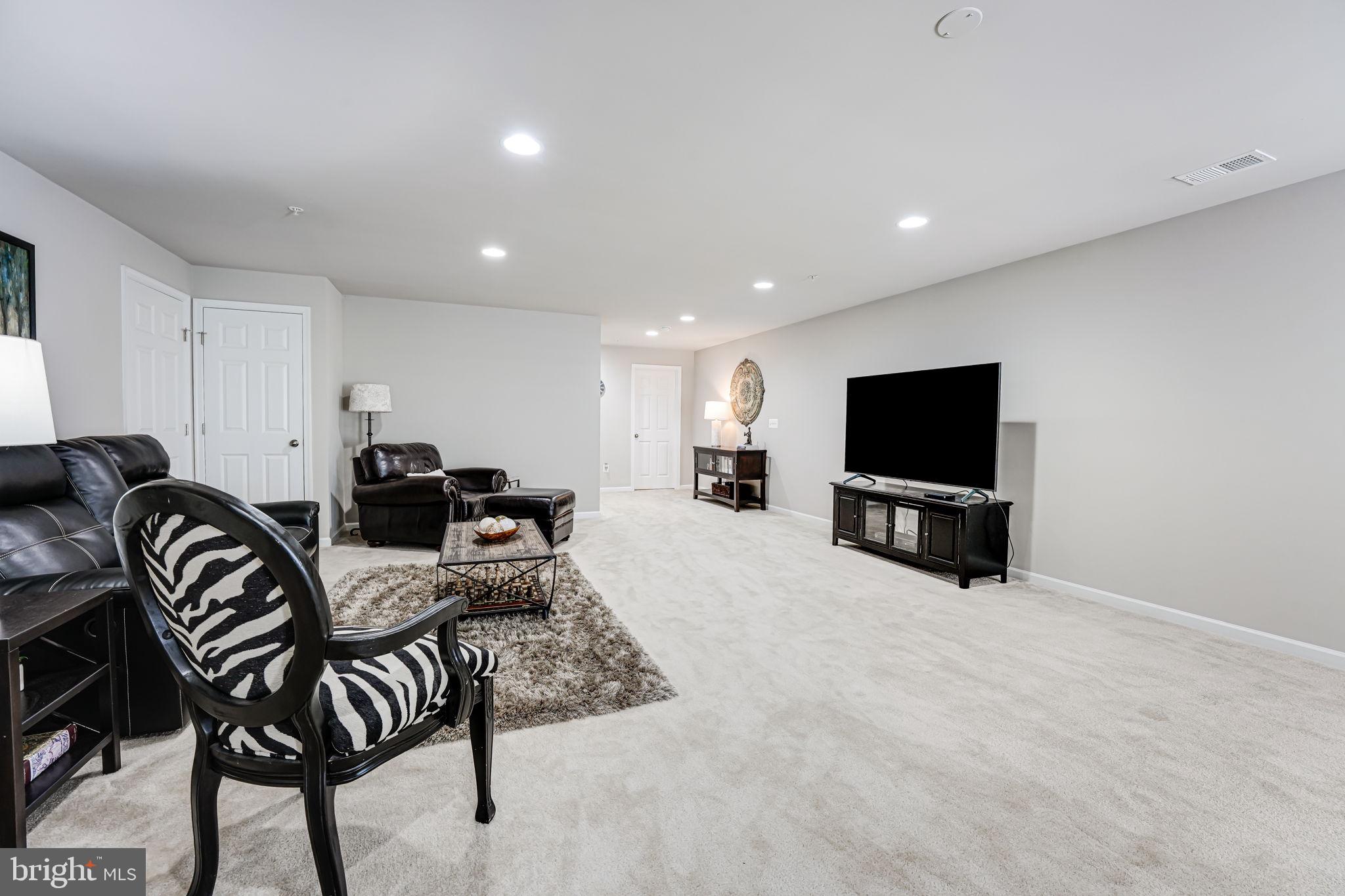 POTOMAC SHORES - Residential