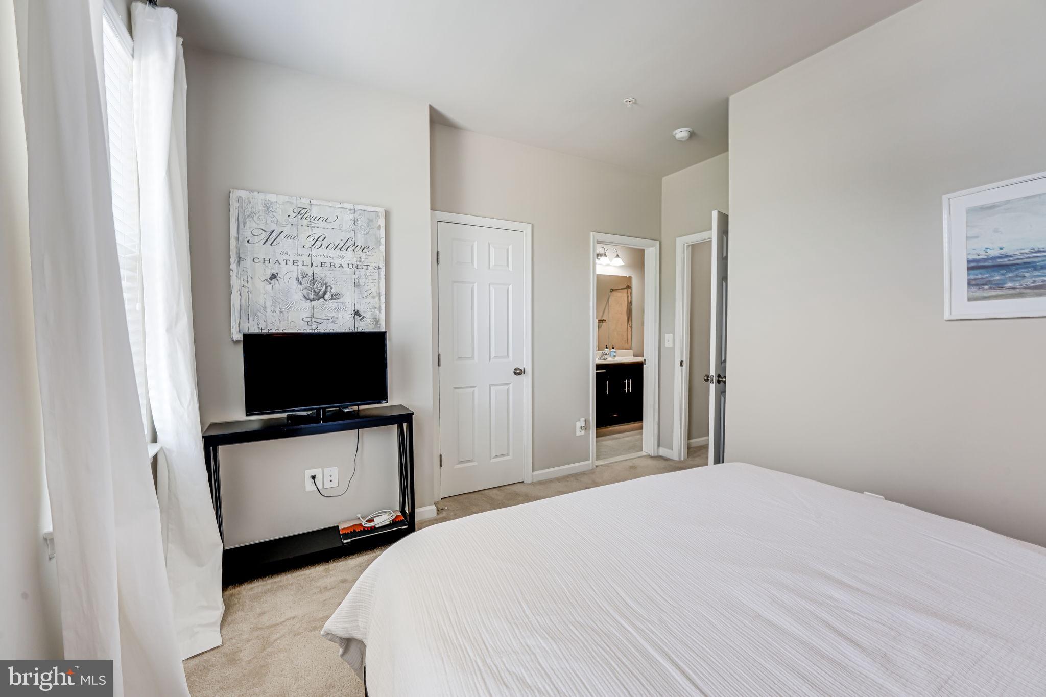 POTOMAC SHORES - Residential