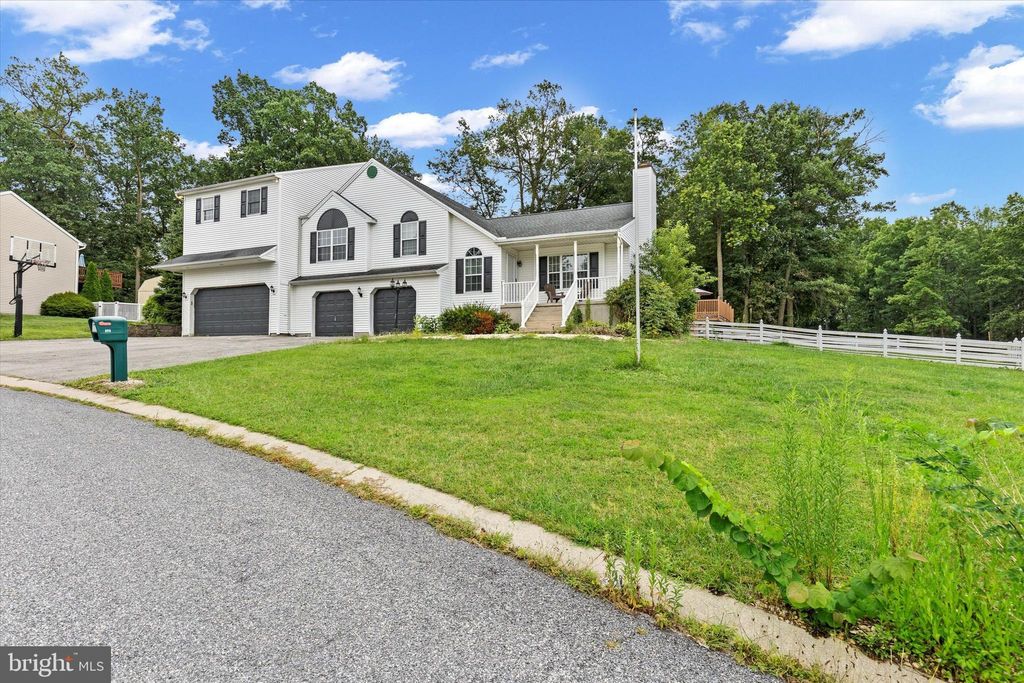 Photo of 151 Cold Stream Trail, FELTON, PA 17322 (MLS # PAYK2088638)