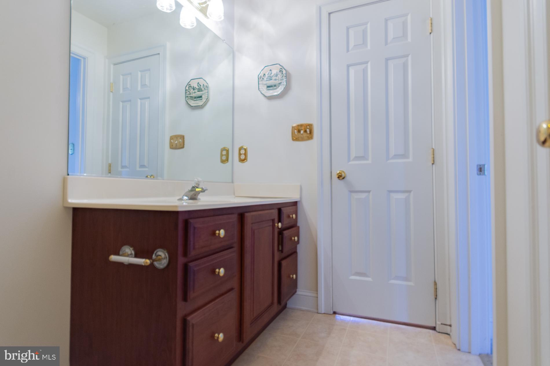 B-VILLE - Residential