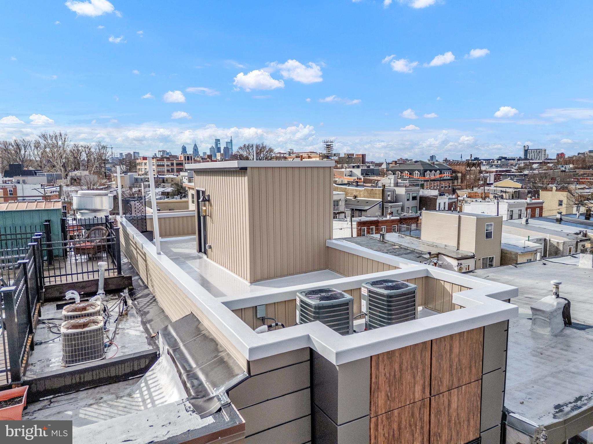 2368 E NORRIS STREET