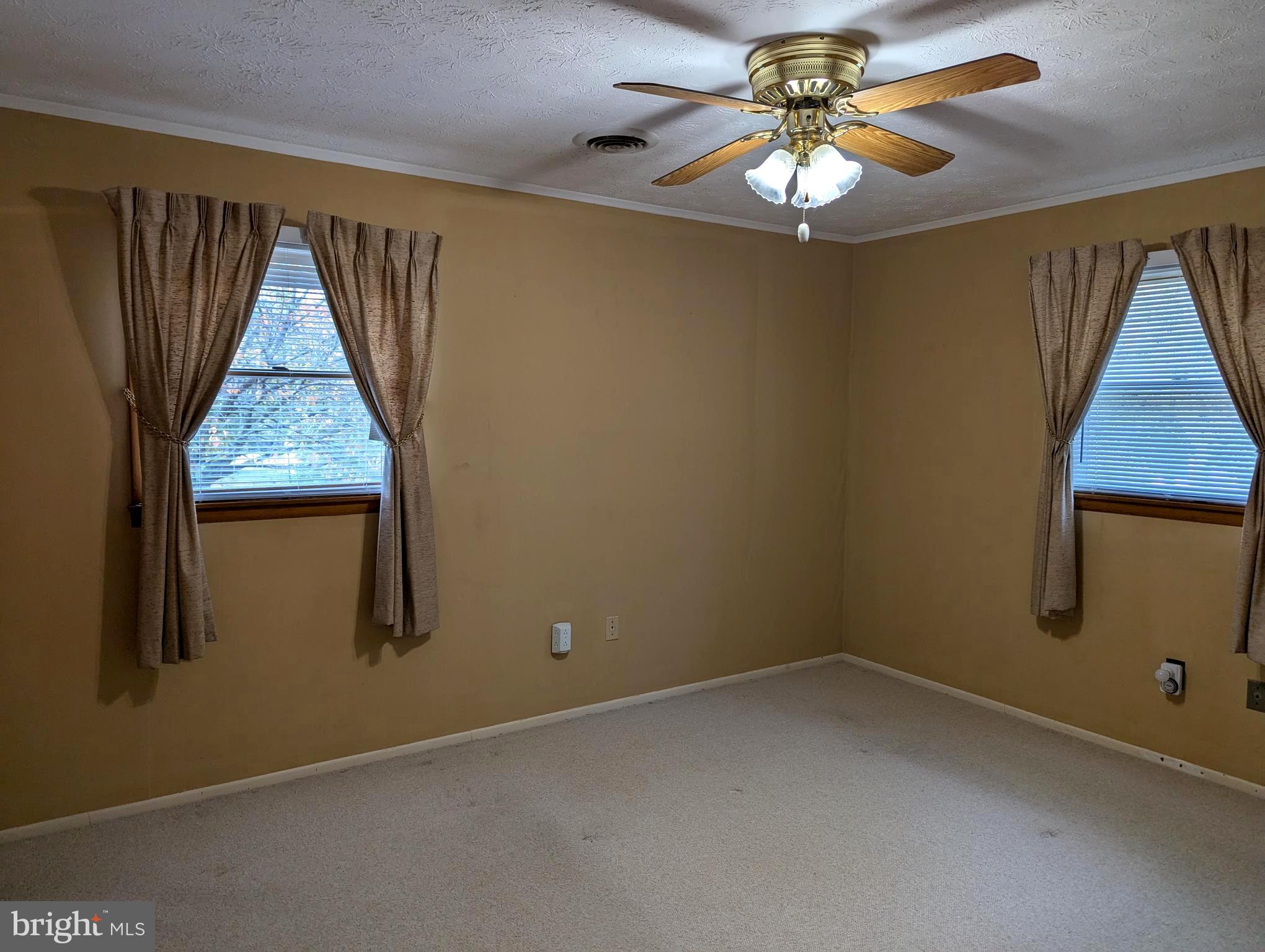 LONE OAK - Residential