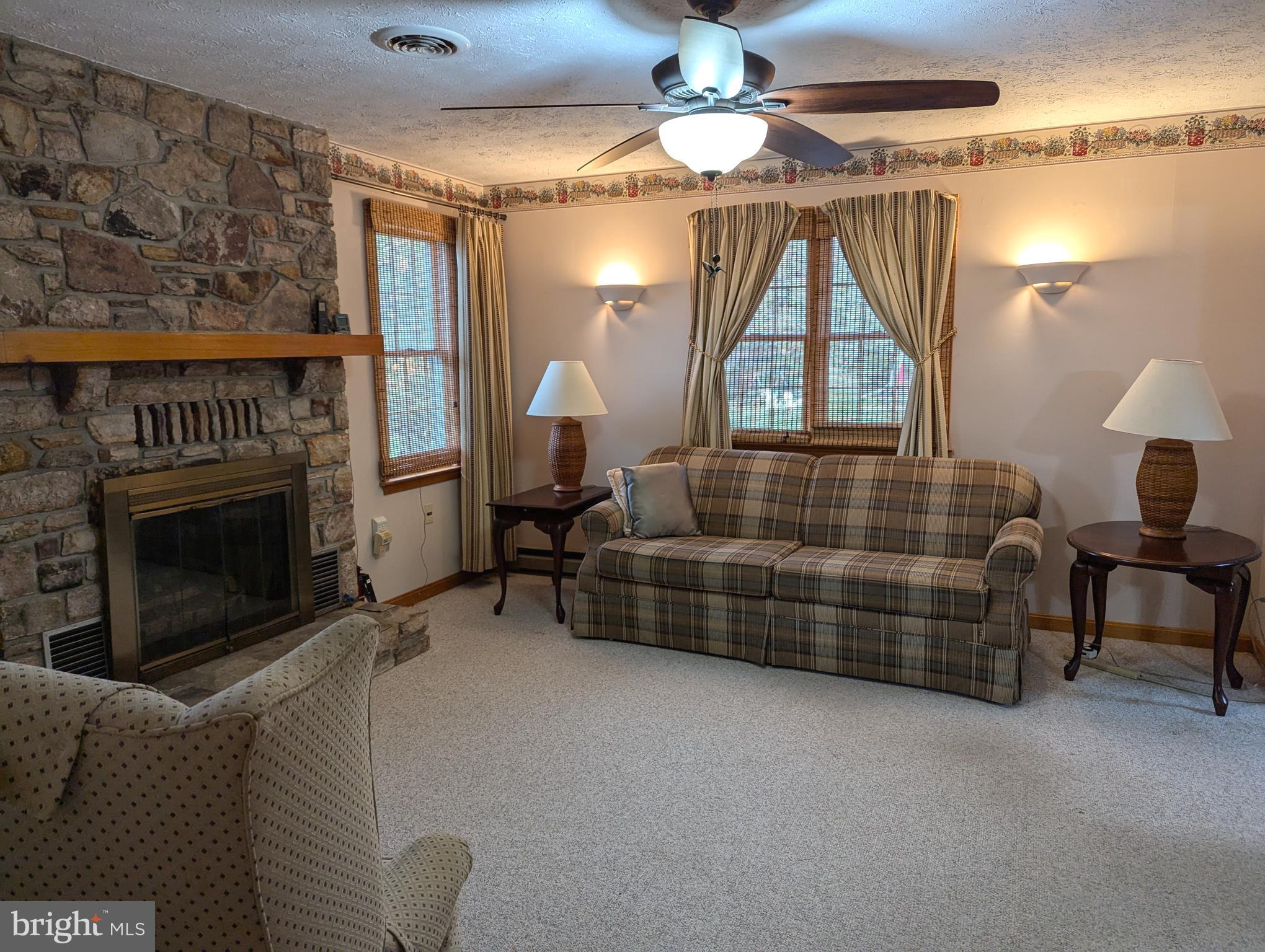 LONE OAK - Residential