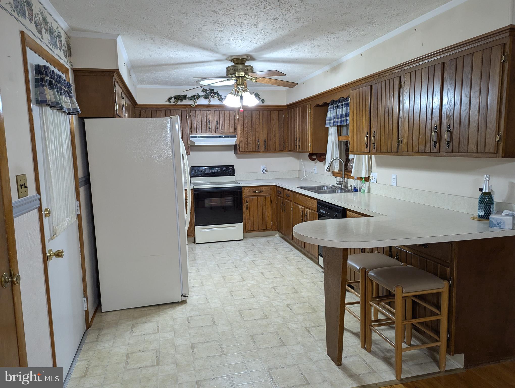 LONE OAK - Residential