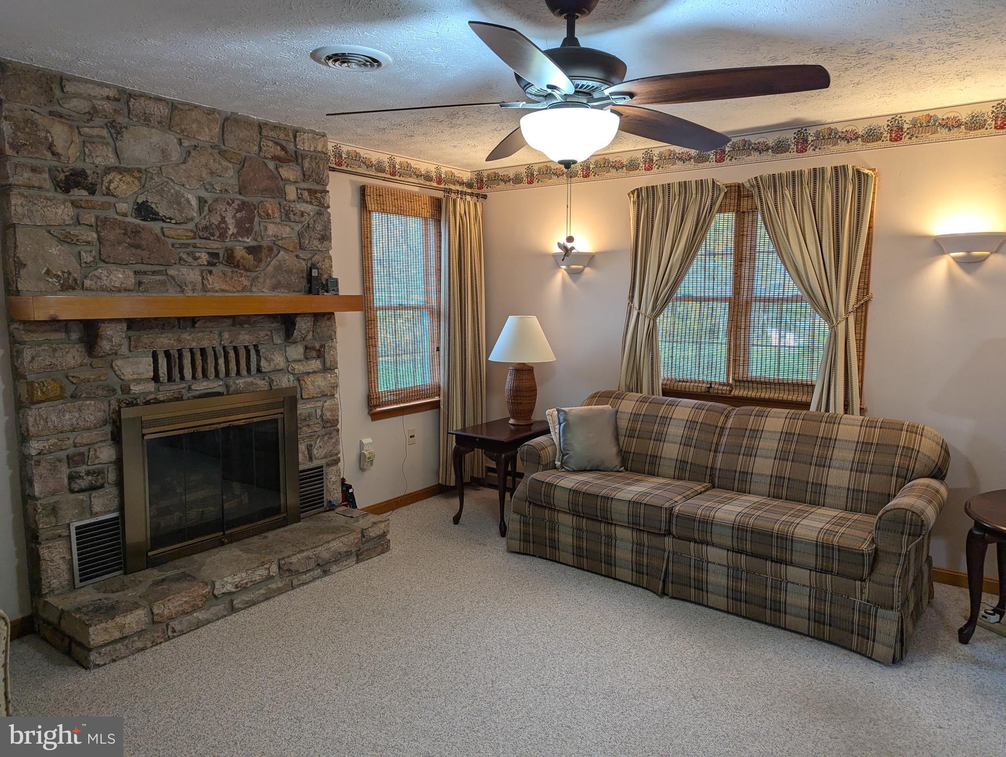 LONE OAK - Residential