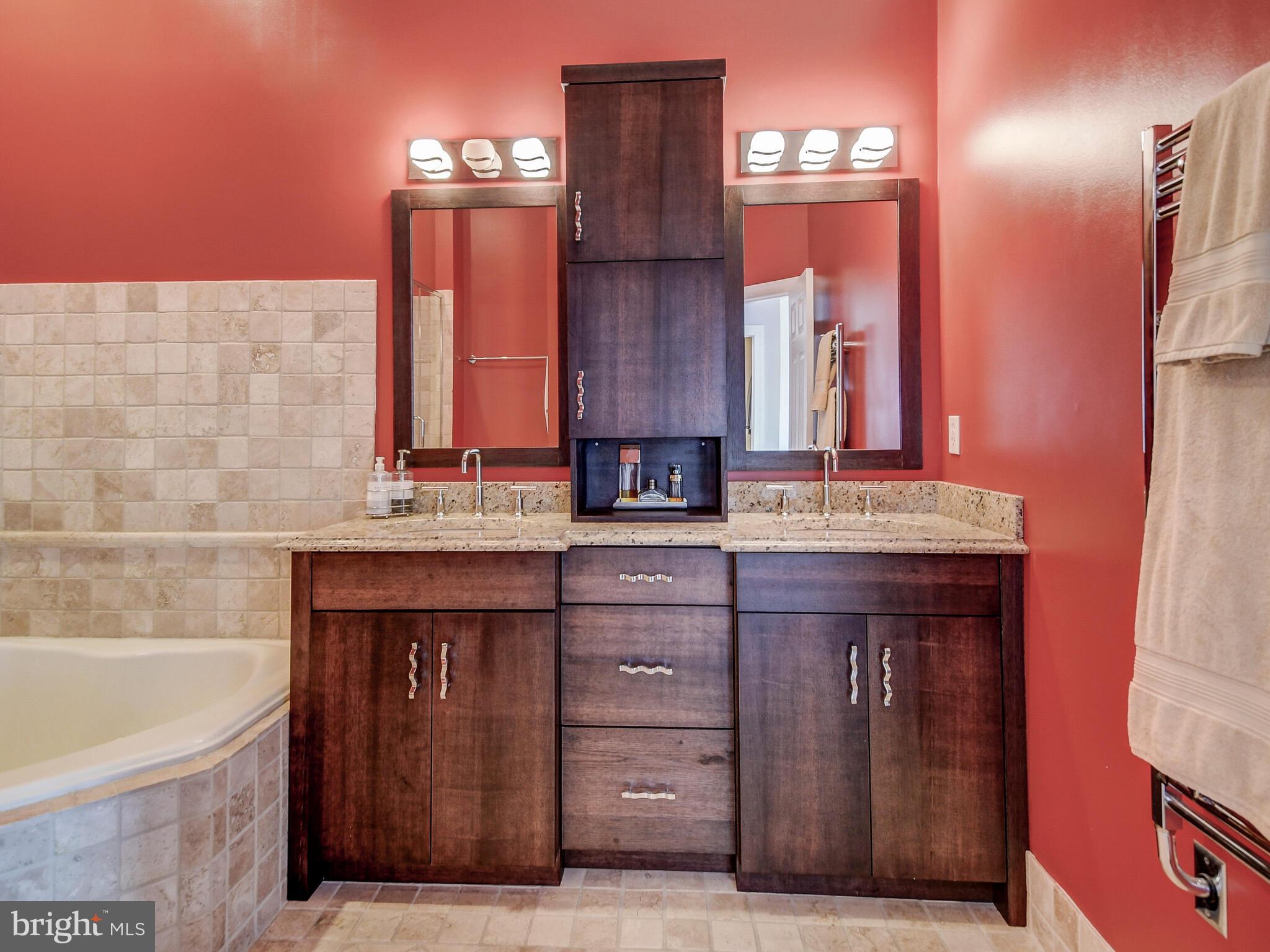 NORTH SHORE - Residential