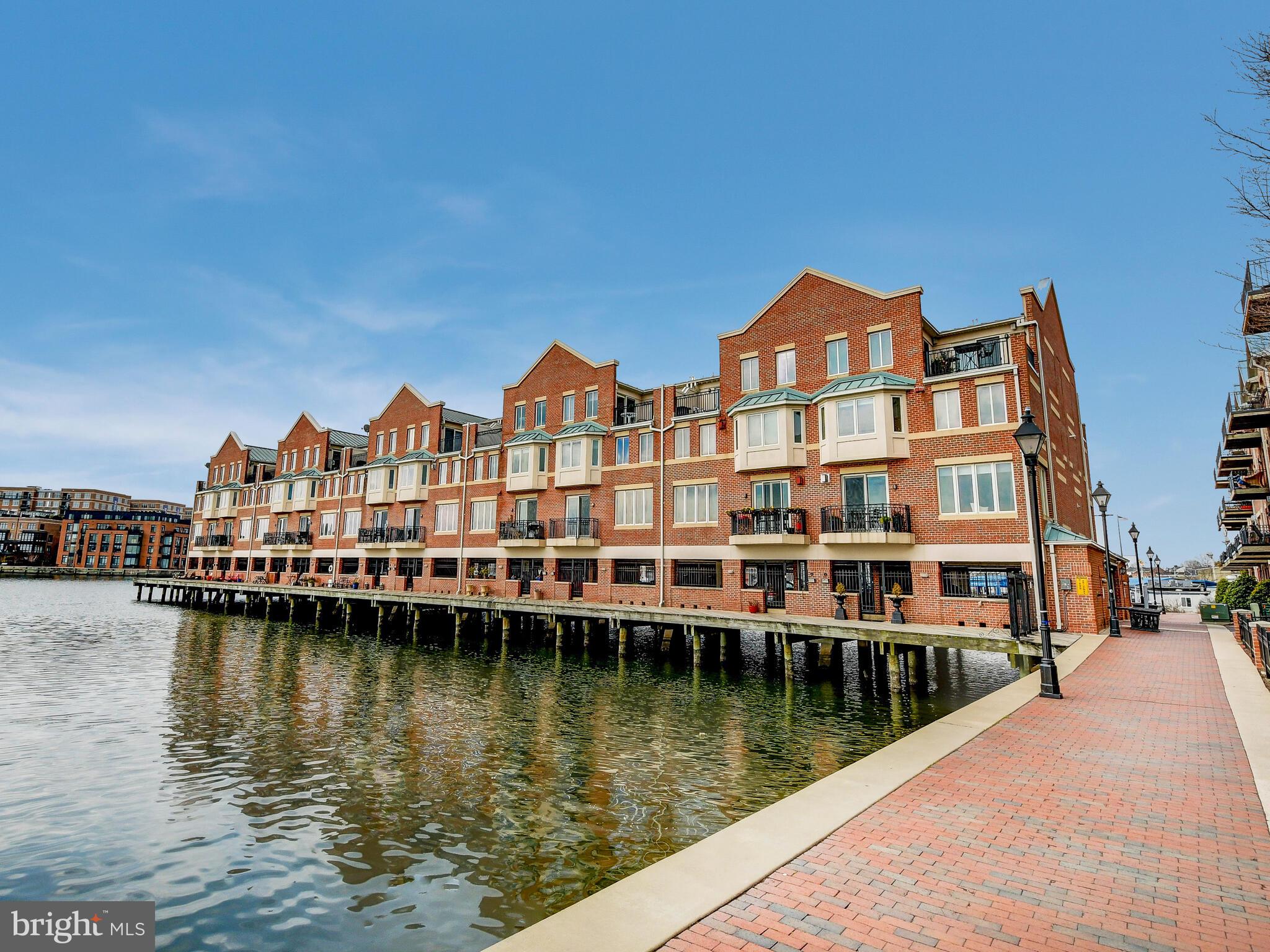 NORTH SHORE - Residential