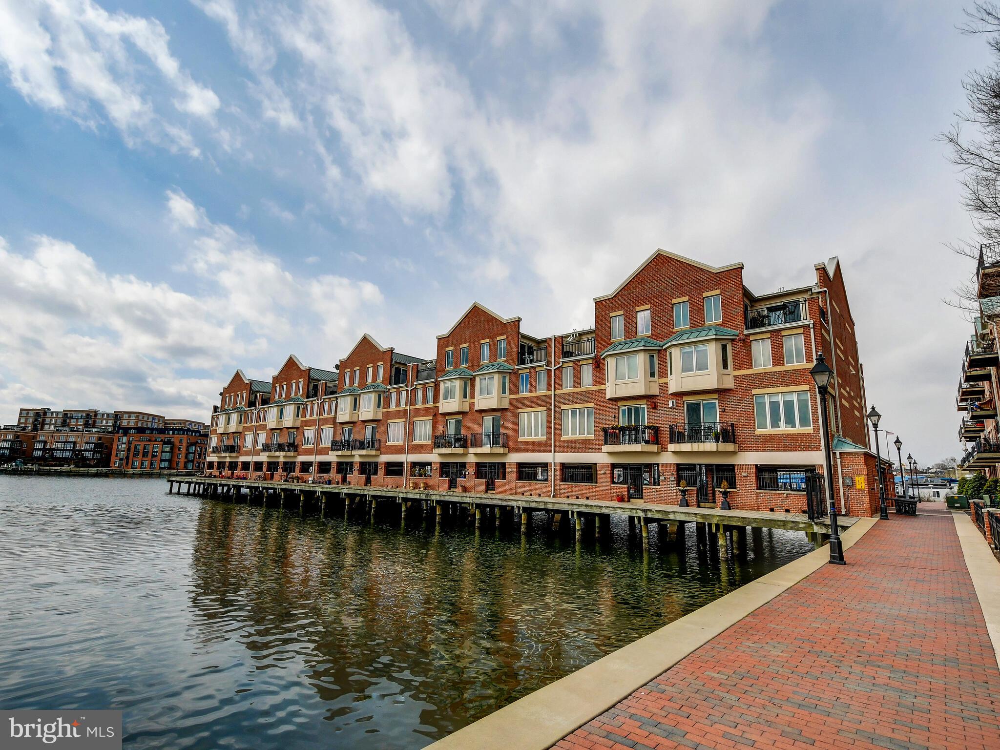 NORTH SHORE - Residential