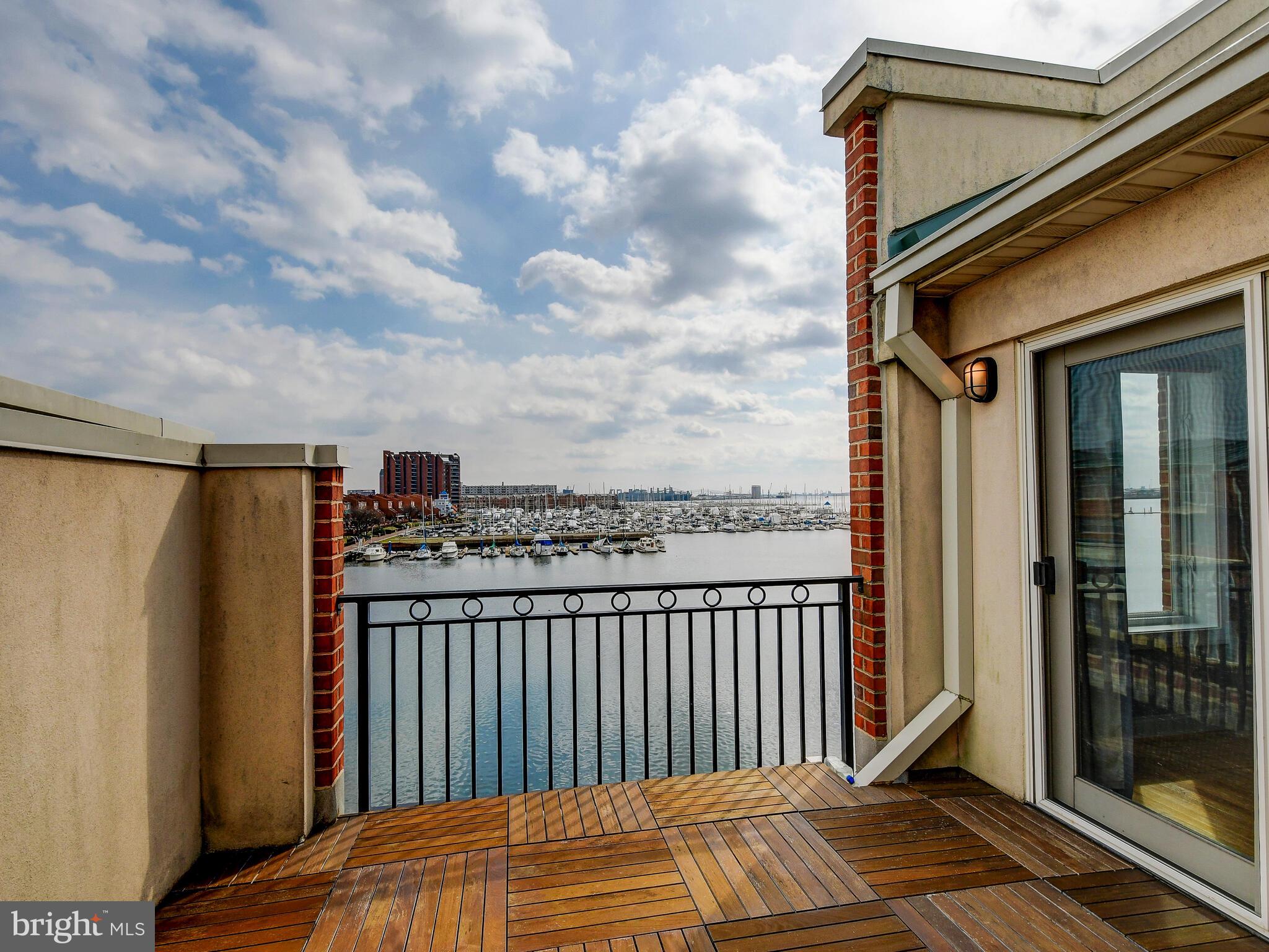 NORTH SHORE - Residential