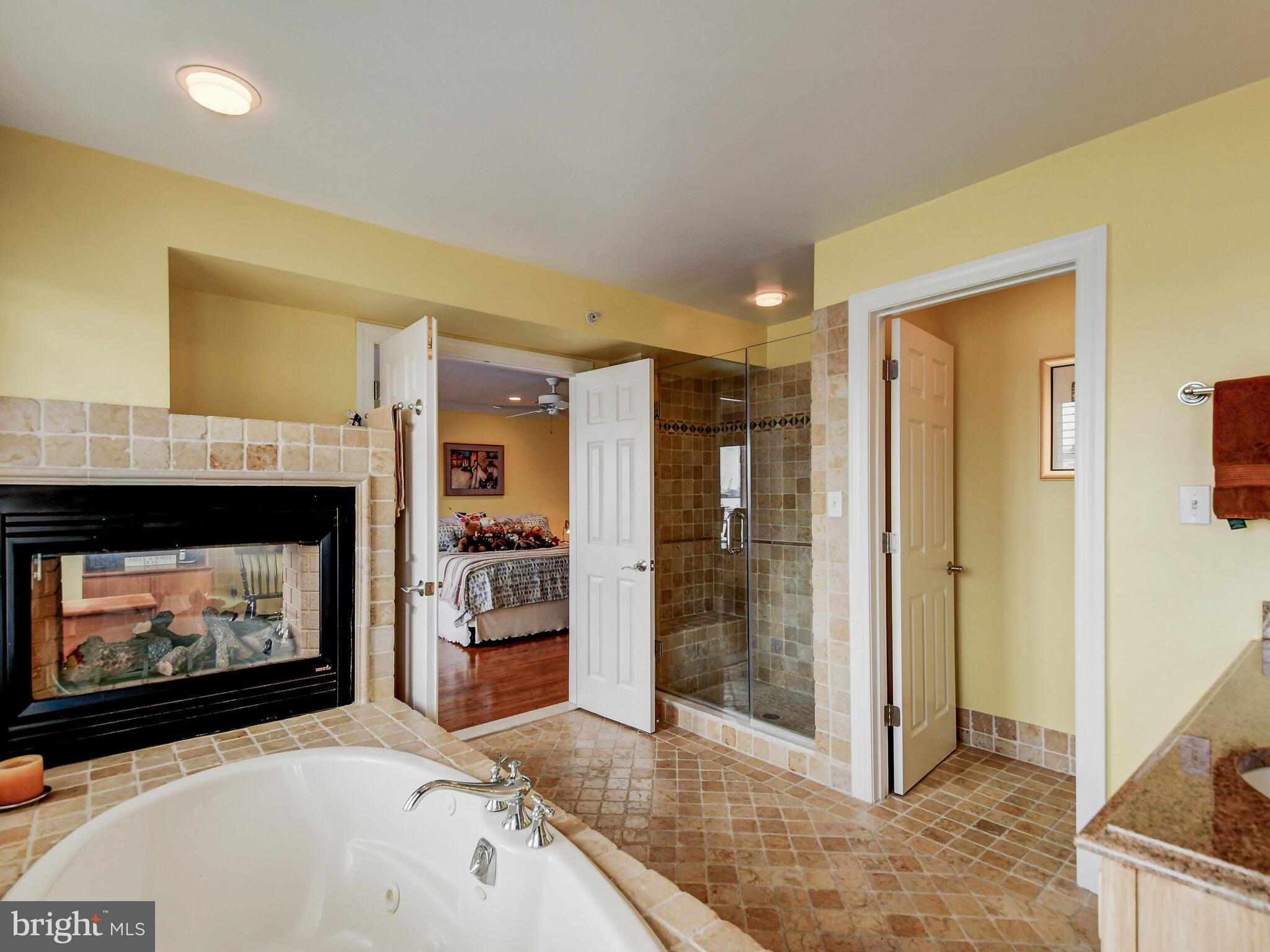 NORTH SHORE - Residential