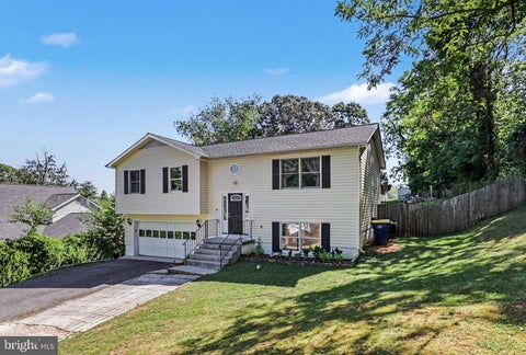 Photo of 8 B Vue Avenue, STAFFORD, VA 22556 (MLS # VAST2050160)