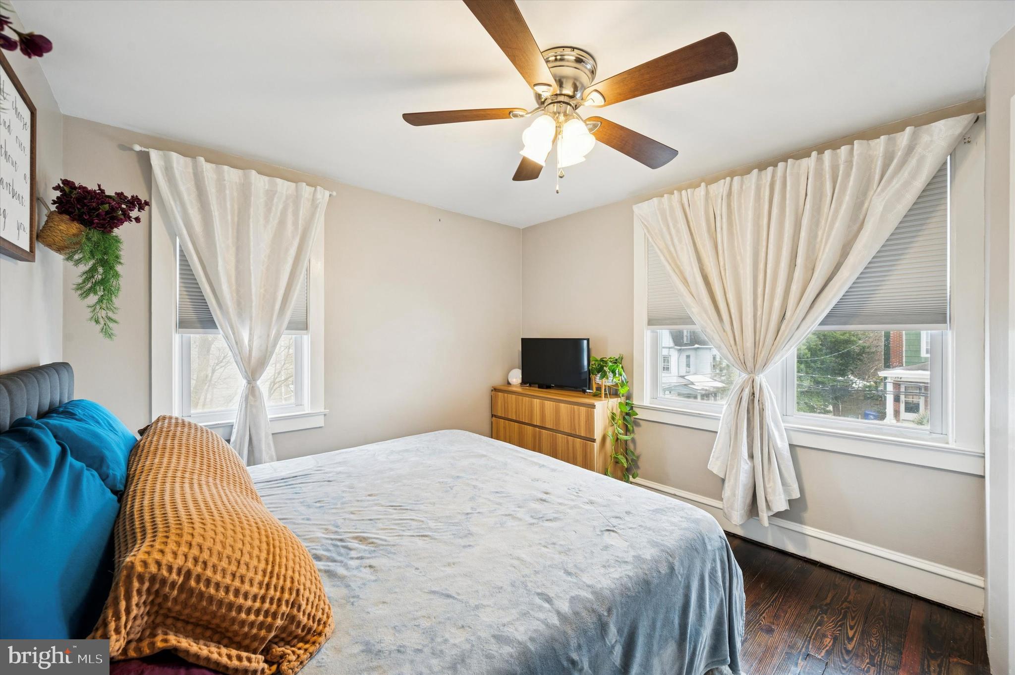 CHELTENHAM VIL - Residential