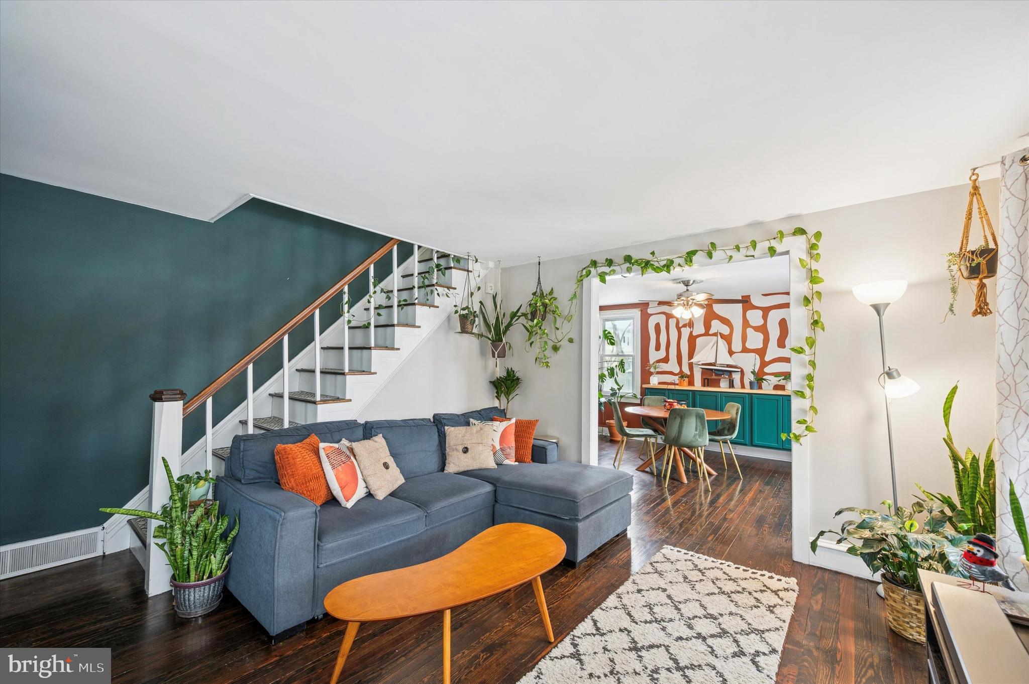 CHELTENHAM VIL - Residential