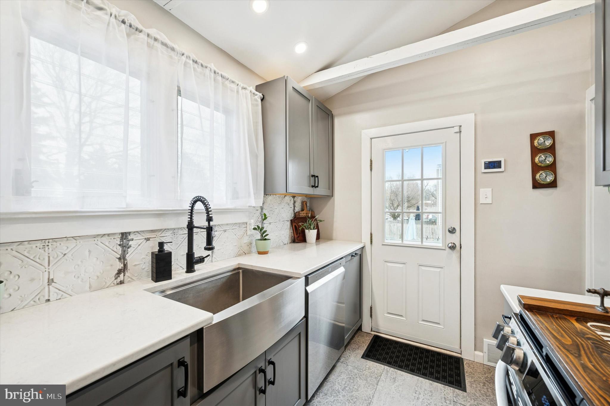 CHELTENHAM VIL - Residential