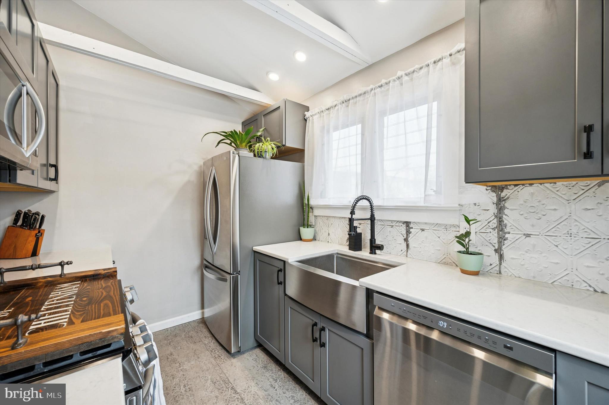 CHELTENHAM VIL - Residential