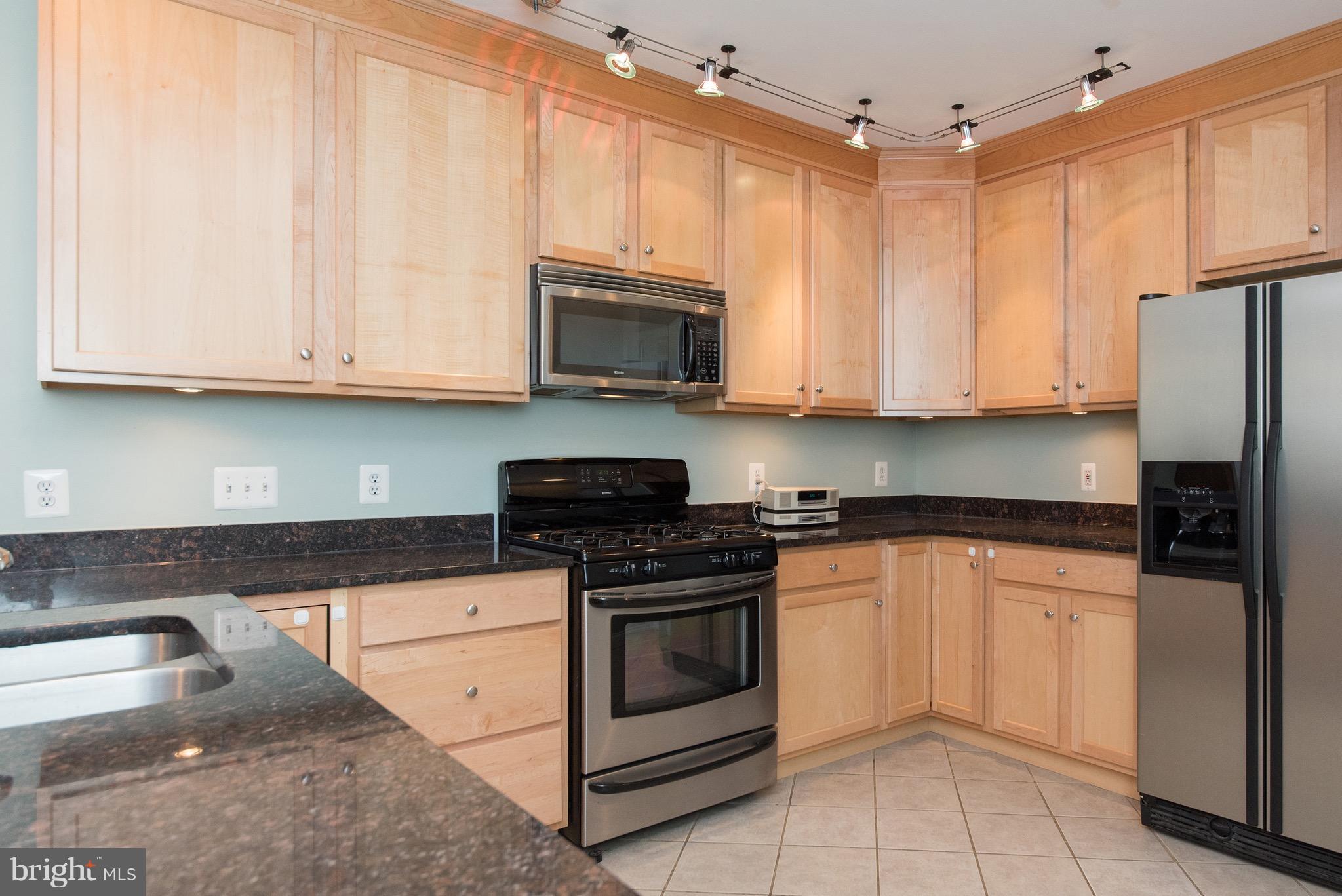 HAMPDEN HISTORIC DISTRICT - Residential