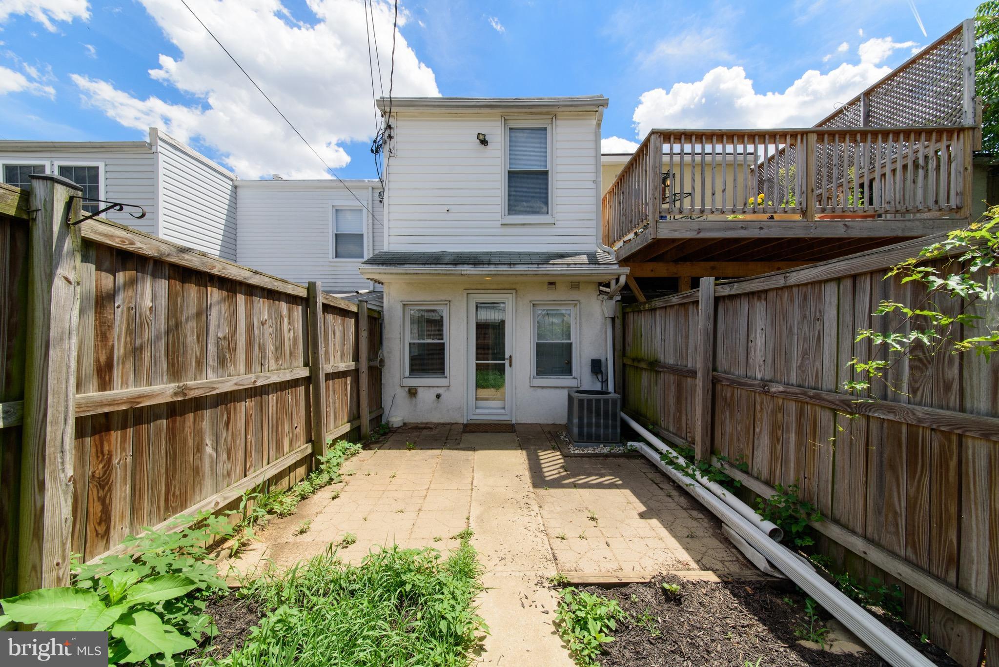 HAMPDEN HISTORIC DISTRICT - Residential