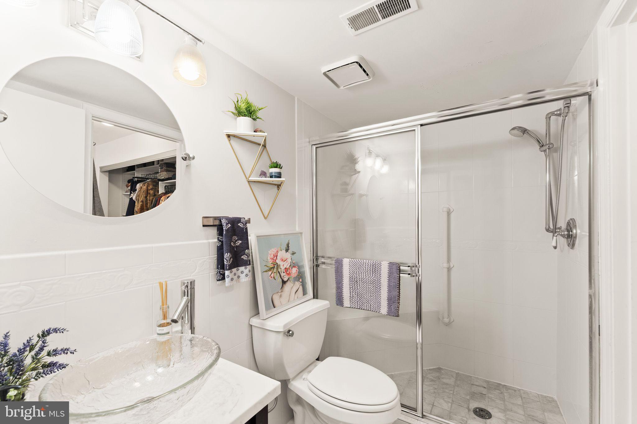 WATERS EDGE - Residential