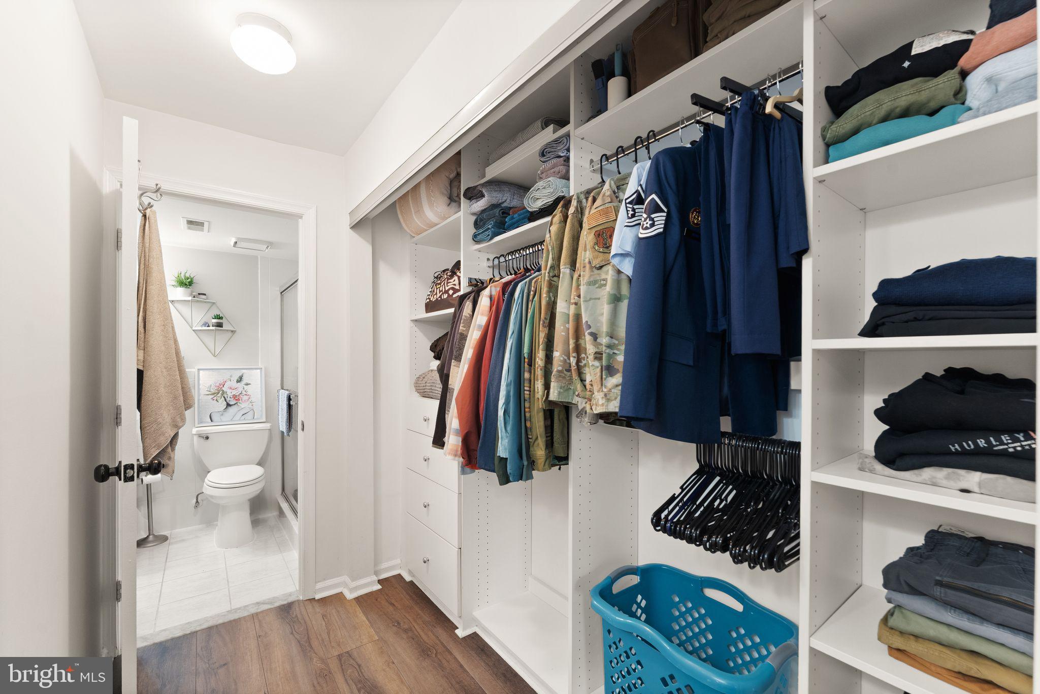 WATERS EDGE - Residential