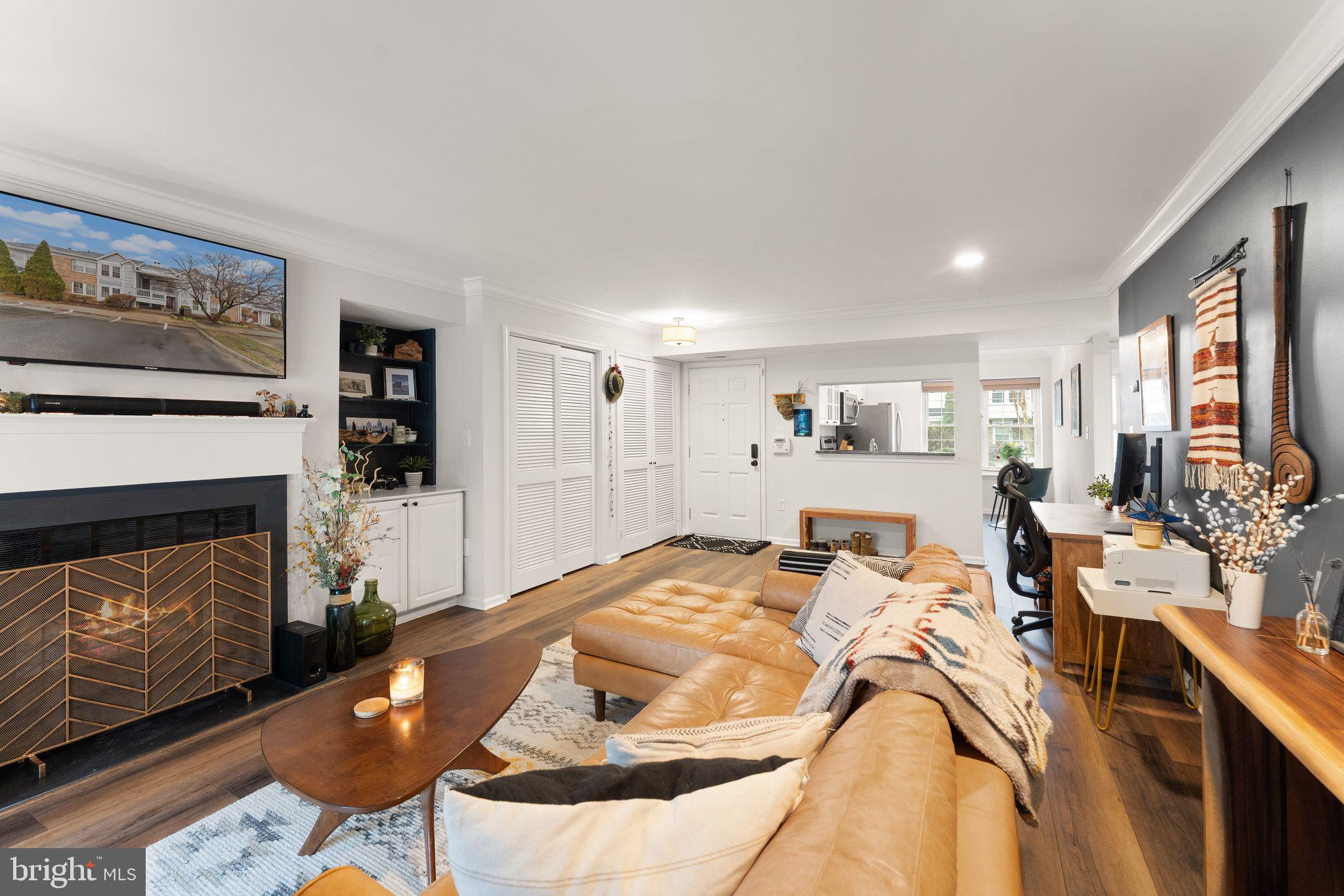 WATERS EDGE - Residential