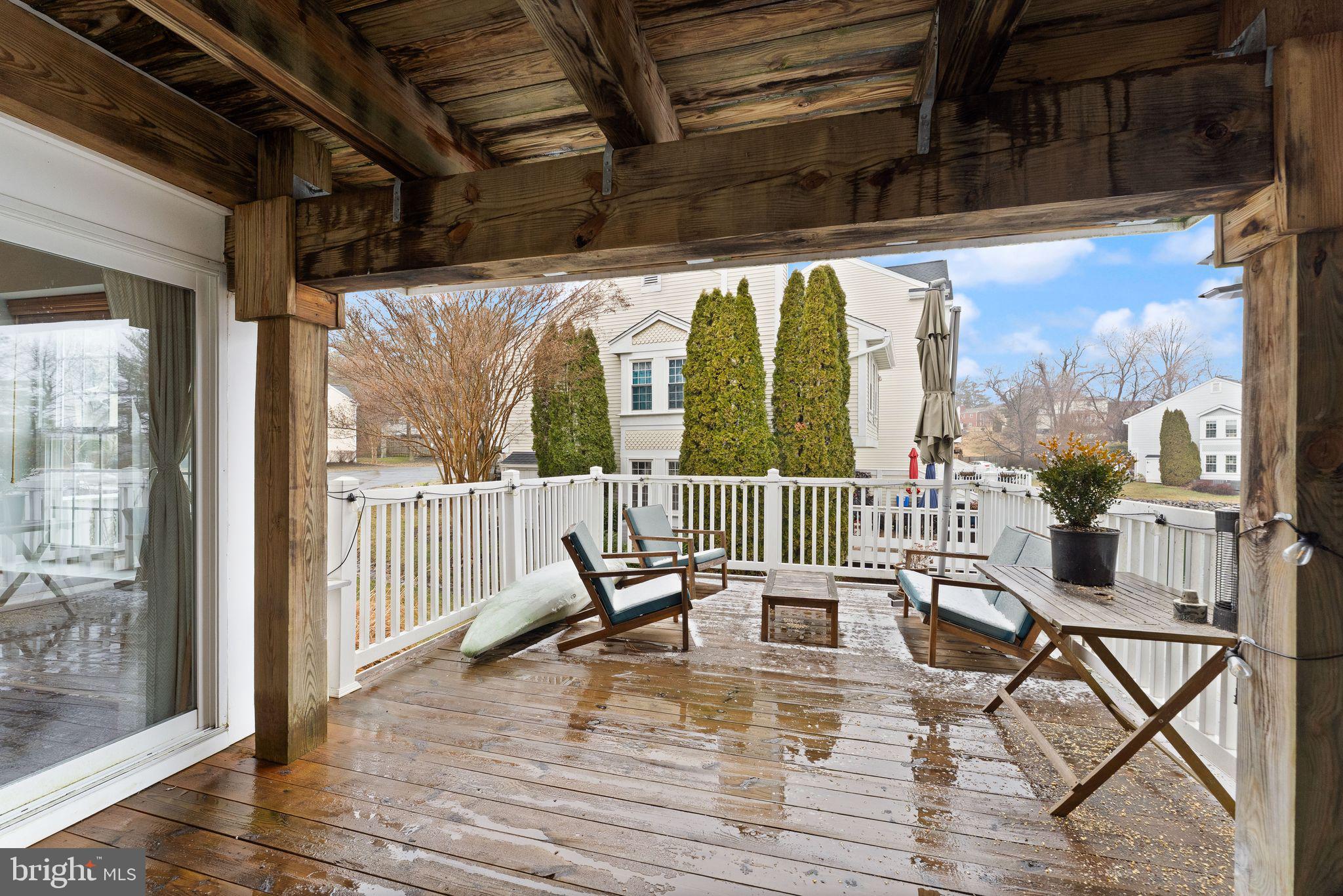 WATERS EDGE - Residential