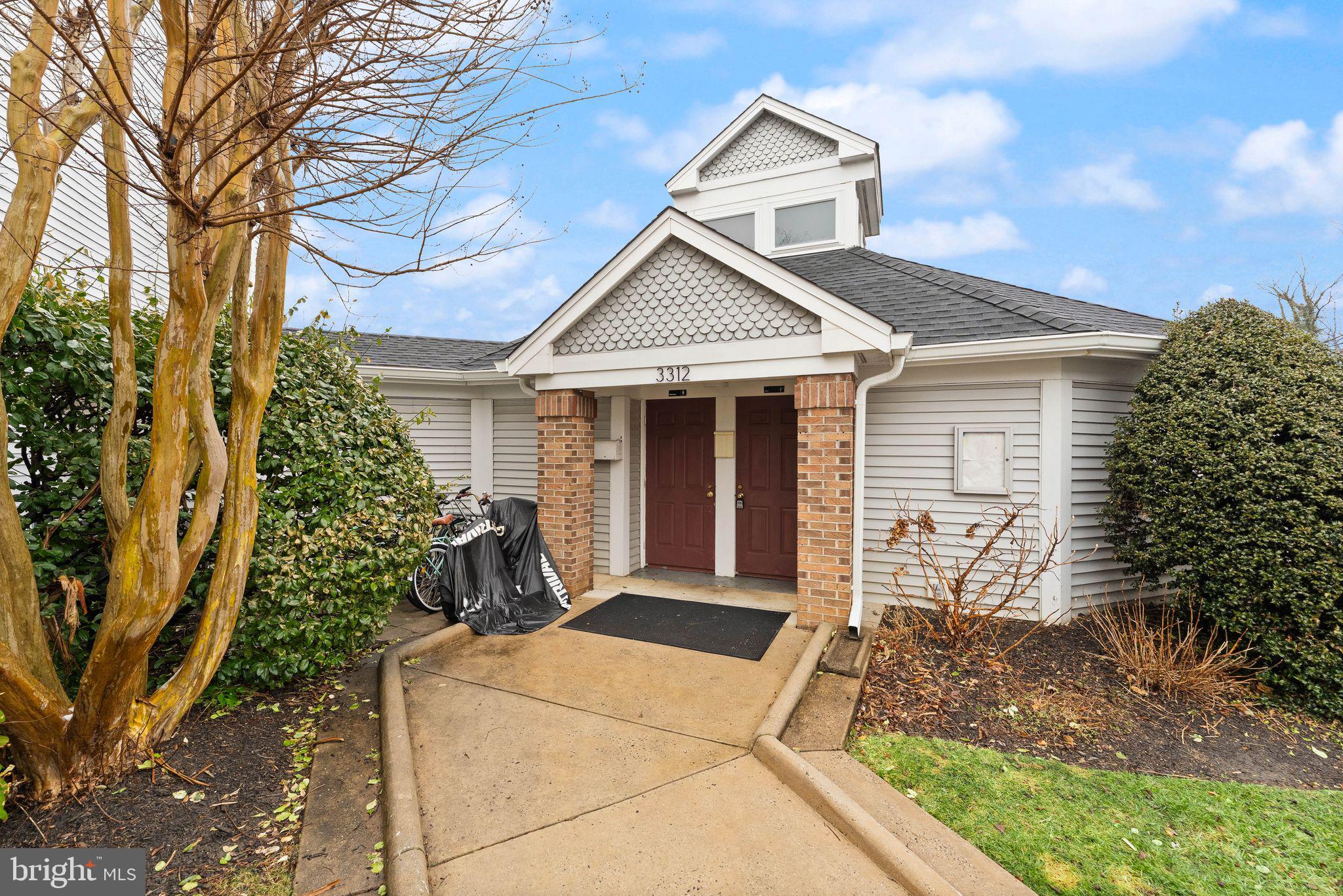 WATERS EDGE - Residential