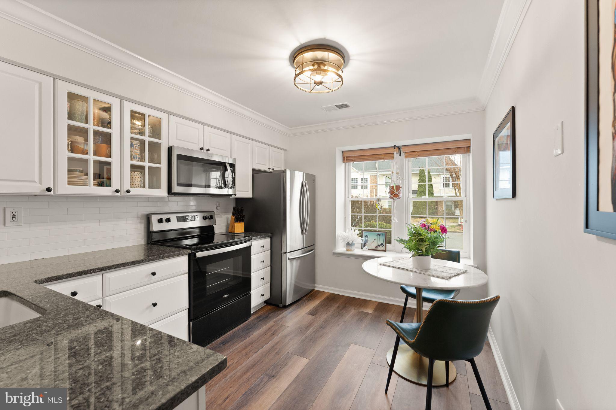 WATERS EDGE - Residential