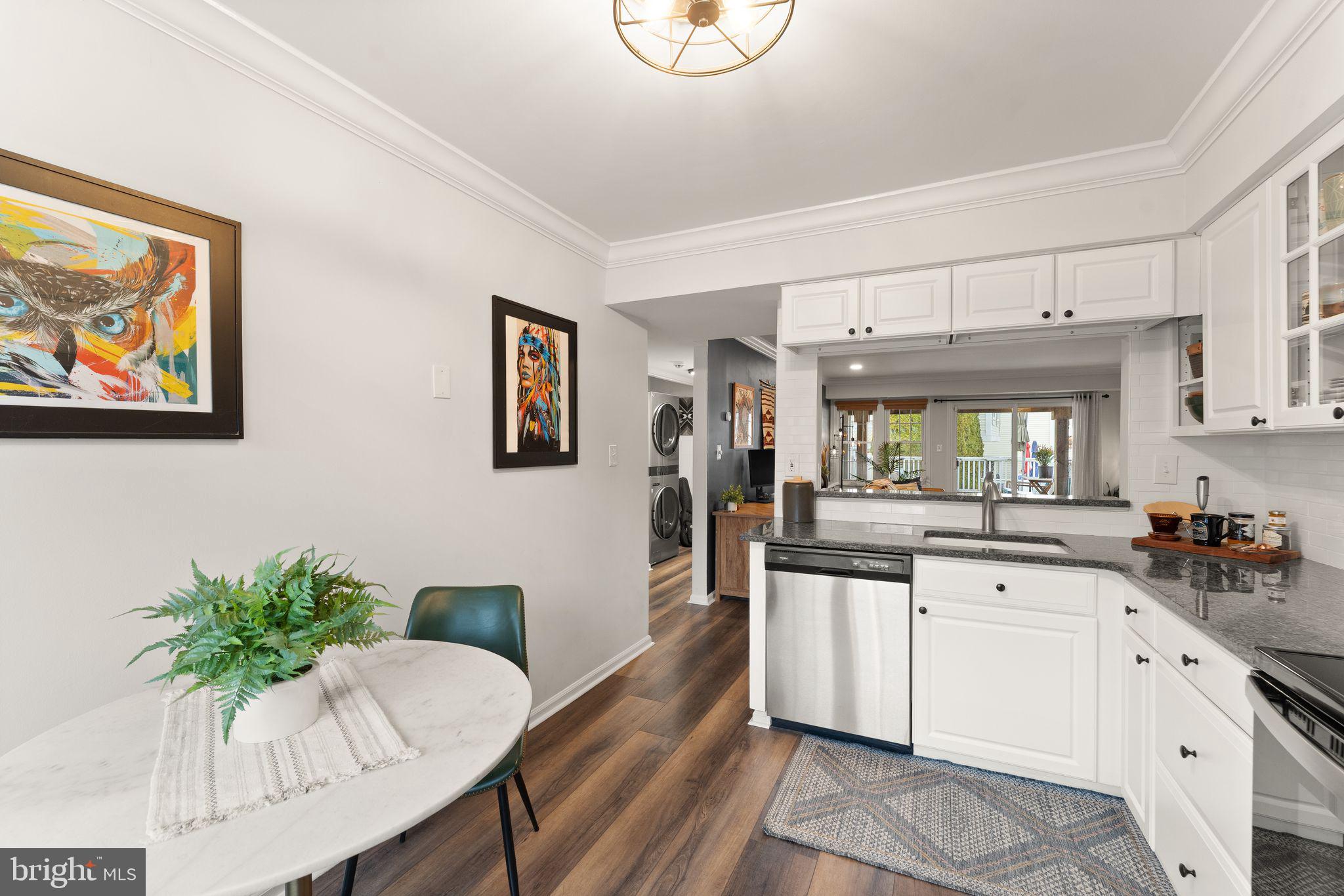 WATERS EDGE - Residential