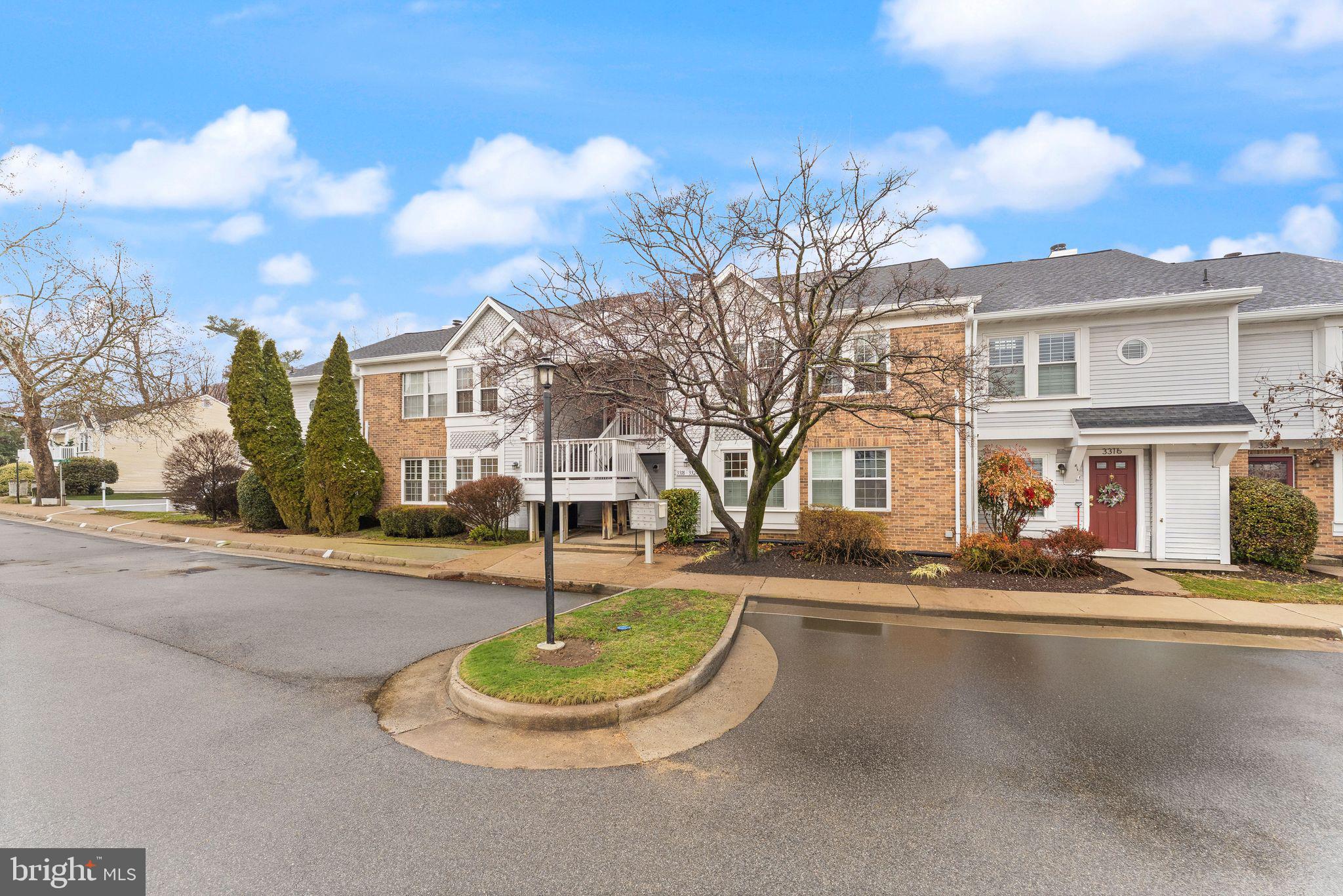 WATERS EDGE - Residential