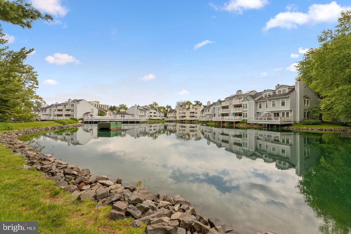 3322 LAKESIDE VIEW DRIVE 3-3